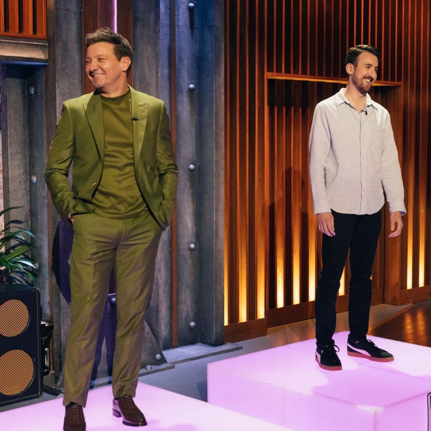 Jeremy Renner On Kelly Clarkson