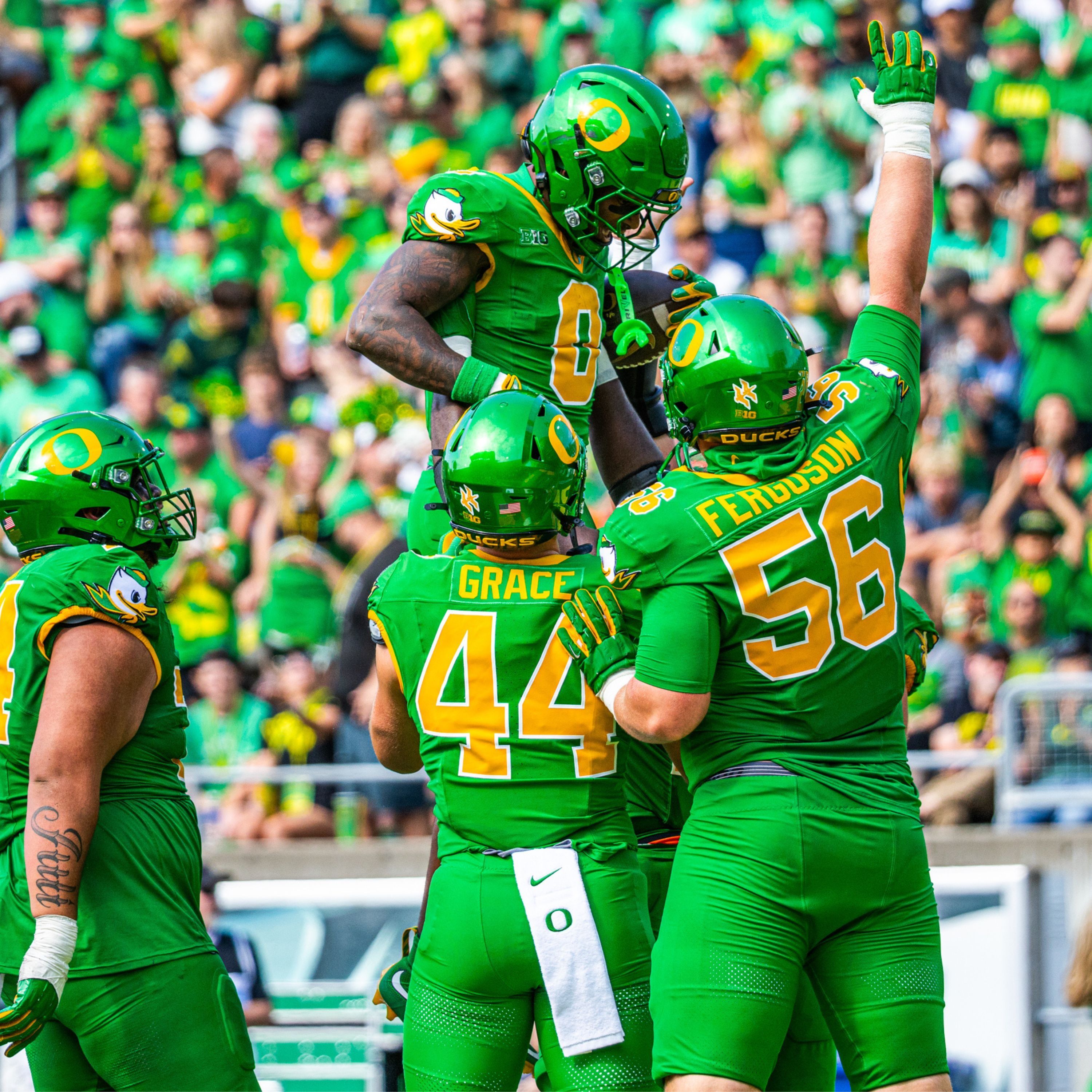 681. Oregon Defeats Northwestern 34-14 to Open Big Ten Play