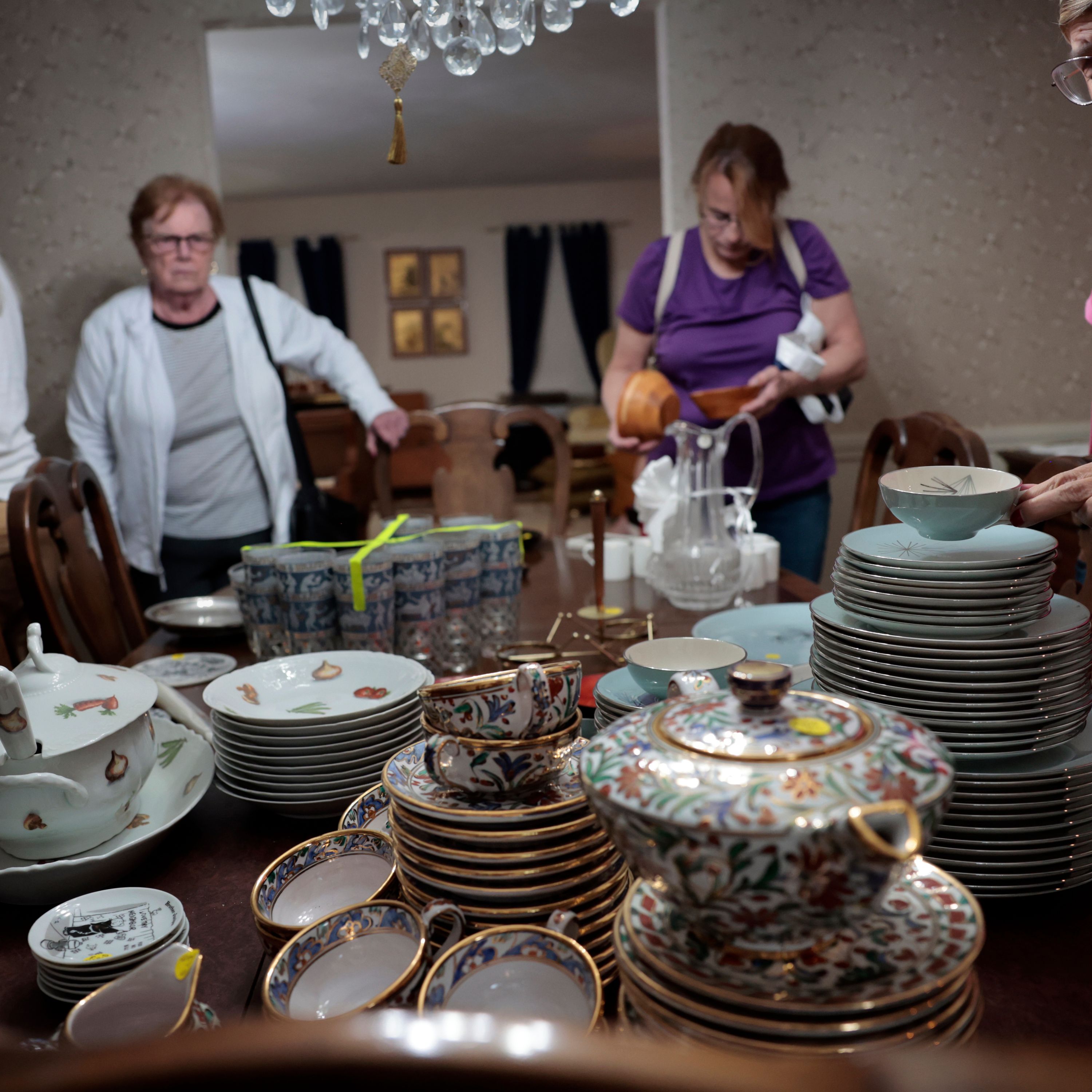 How to Sort a Deceased Parent's Stuff