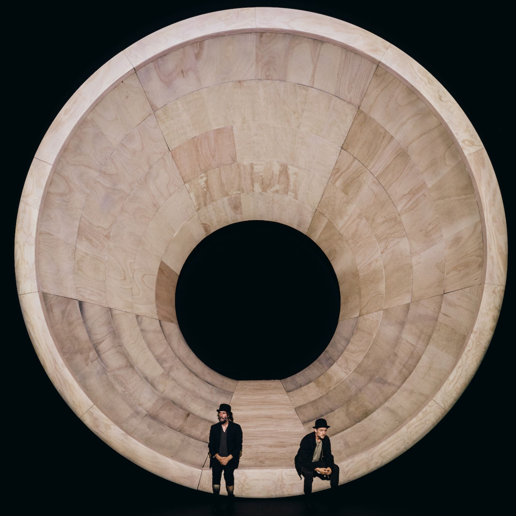 Keanu Reeves and Alex Winter Take on 'Waiting for Godot'