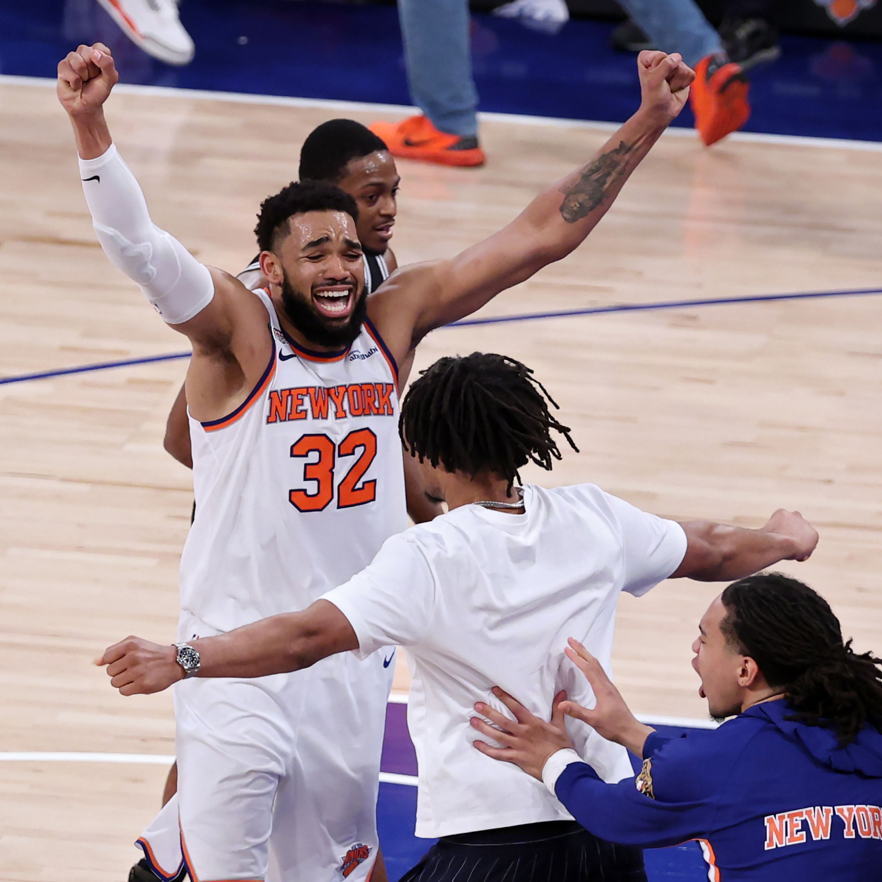 Knicks in Five!