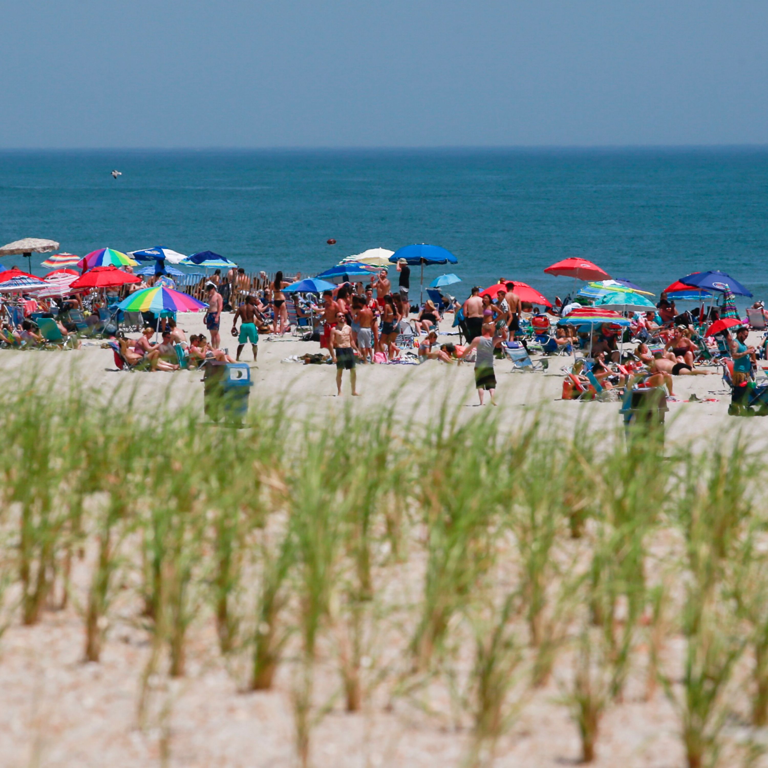 How to Navigate Beach Etiquette this Summer