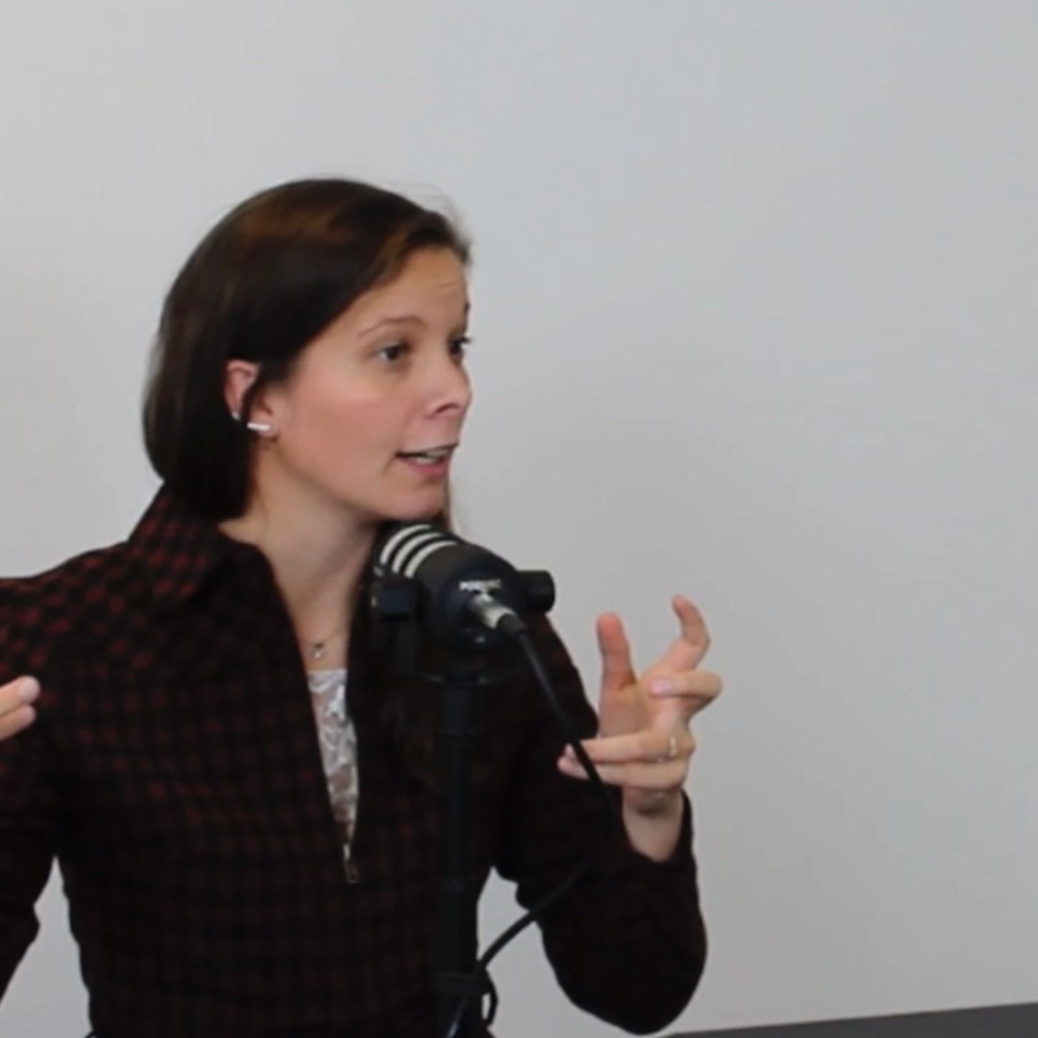 Afsnit 8 - Taking Care of Business - Monica Quarzago Sabroe - Modige beslutninger