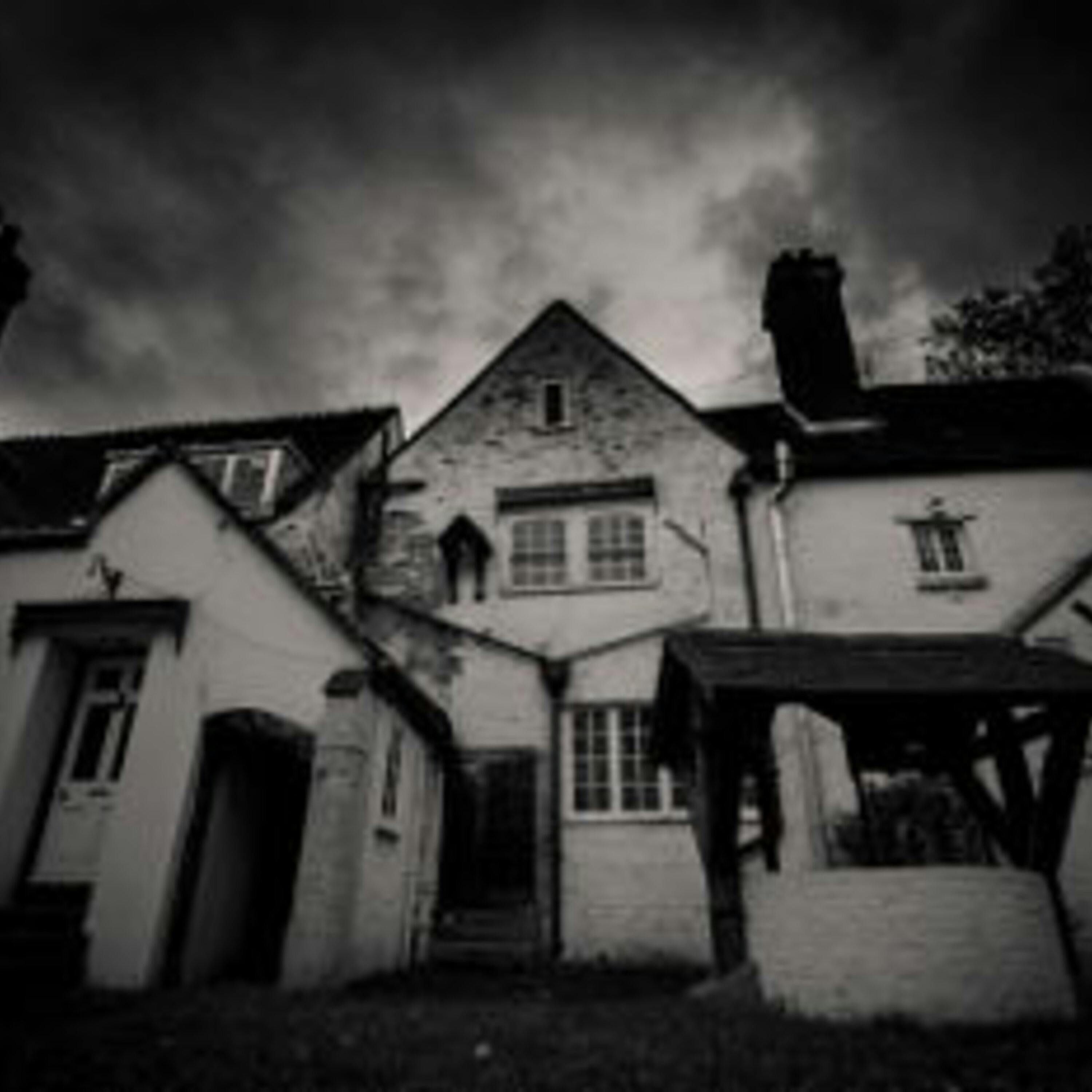 The Dark History of Wymering Manor - A True Hauntings Podcast episode artwork