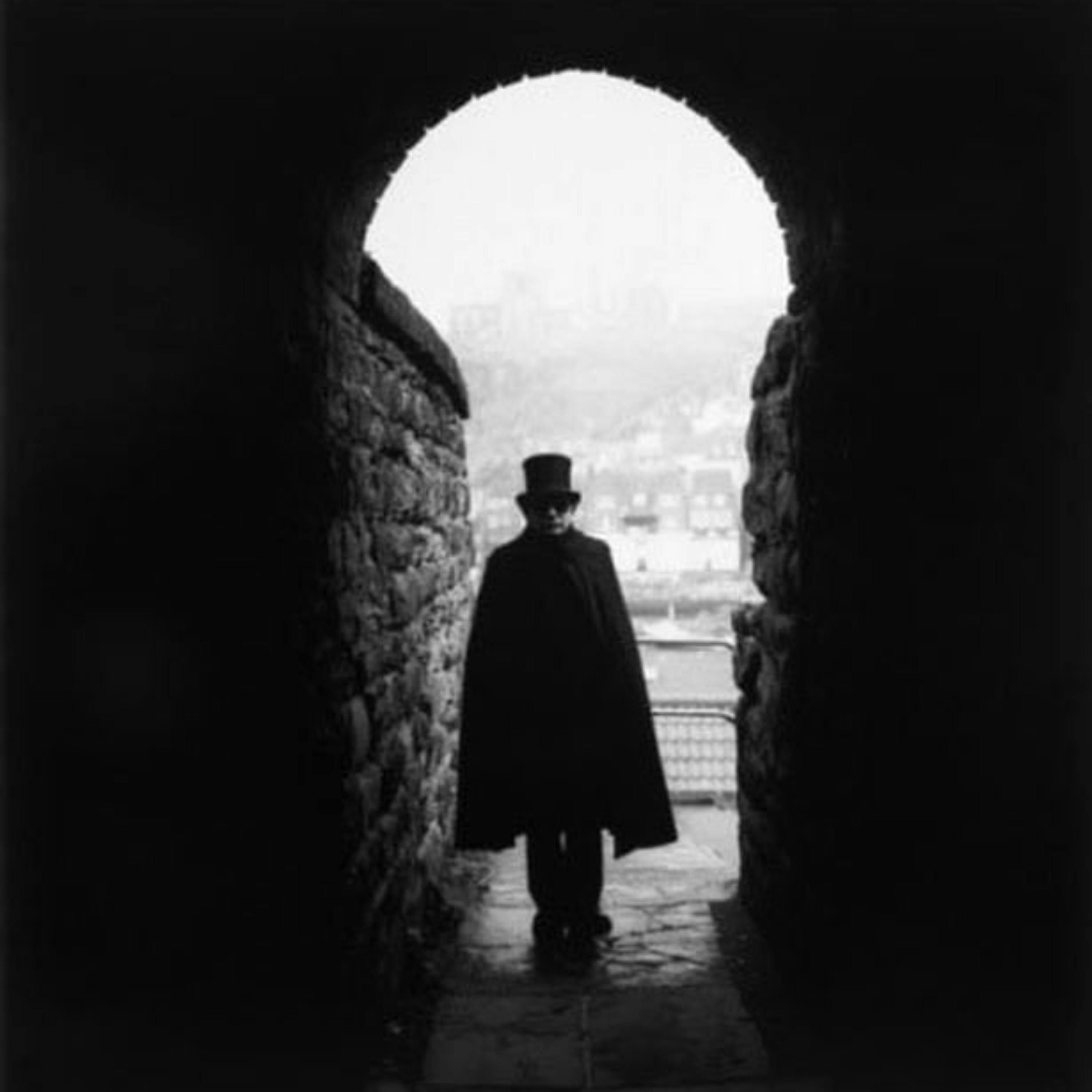 The Vampire of Highgate Cemetery - A True Hauntings Podcast episode artwork