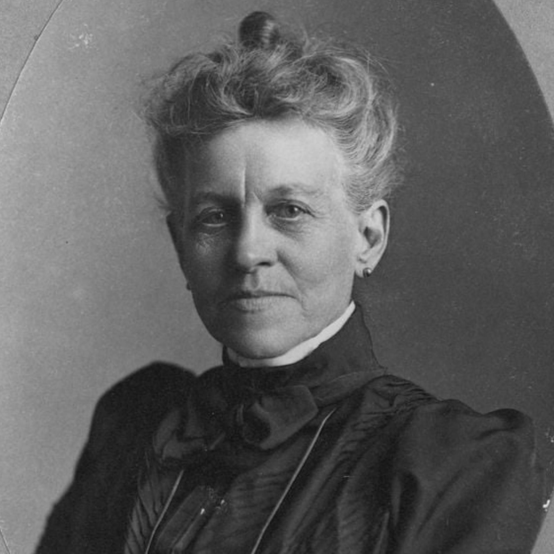 The Unsinkable Ida Lewis - A New England Legends Podcast