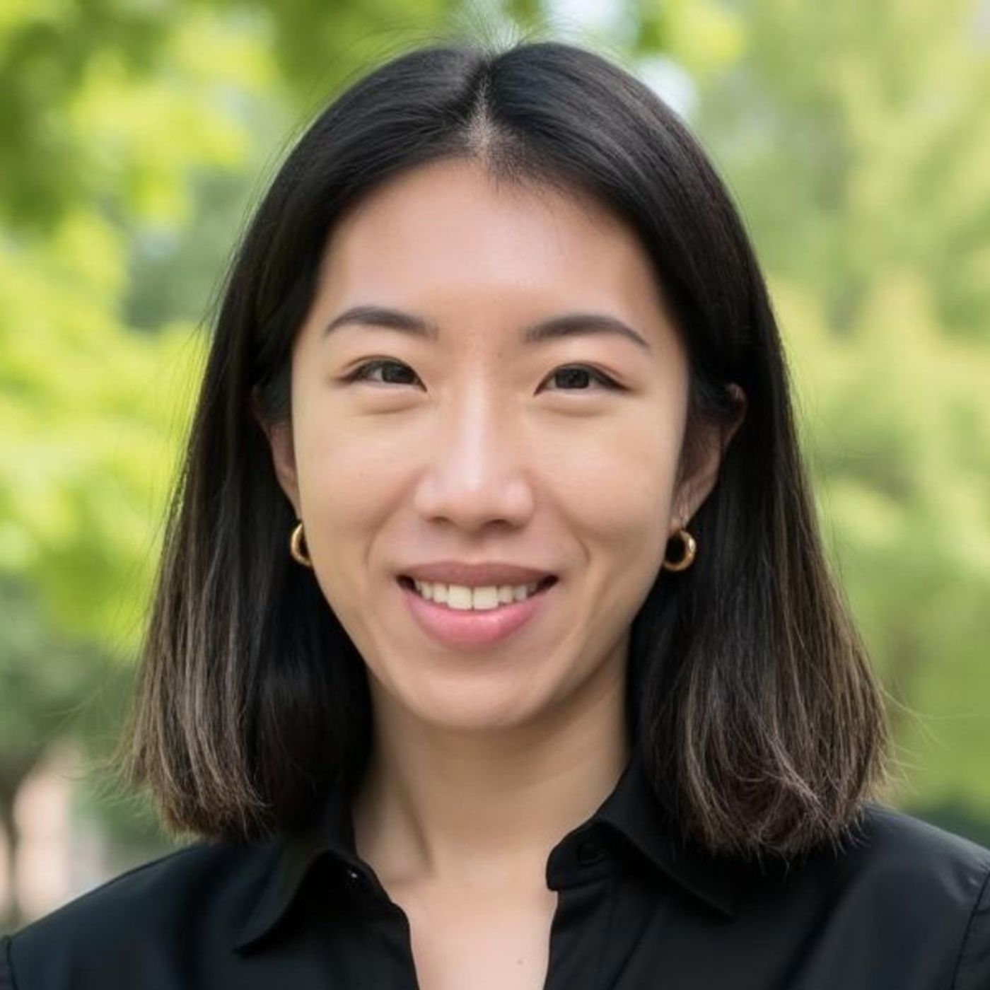 Building A Business On The Side with Hannah Zhang episode artwork