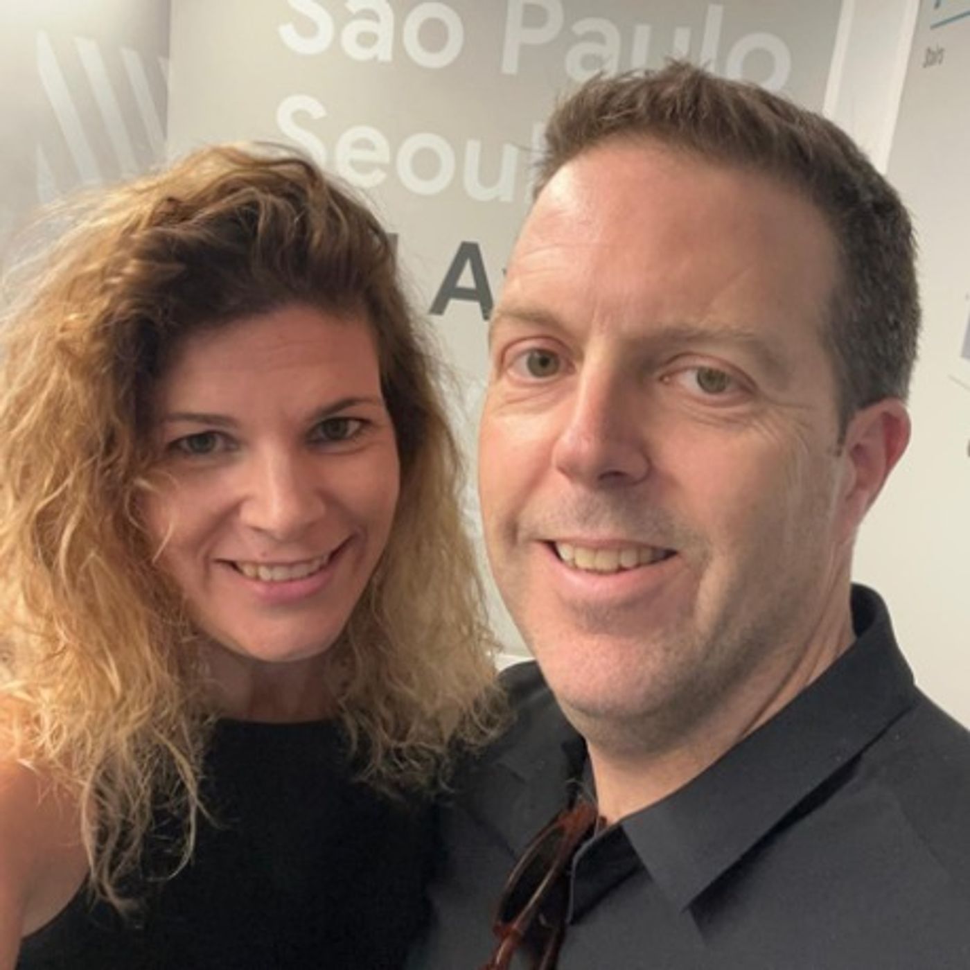 פרק 39: מסלינה למריוט: איך מנהלים מציאות פיננסית אחרי ה־7.10 - עם ארנון ורמוס