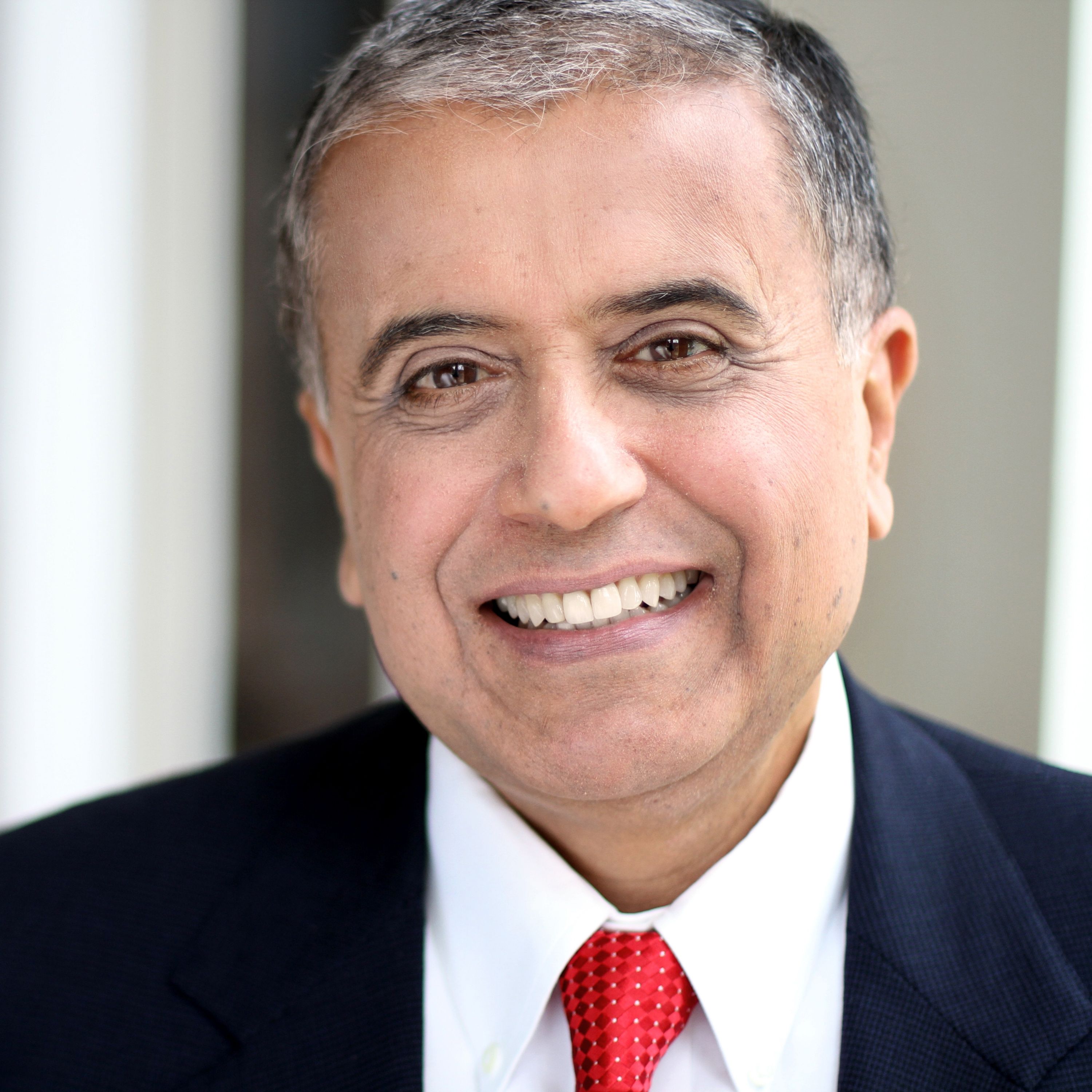 #30 Leadership Chat: Fred Hassan, Chair, Caret Group & Director, Warburg Pincus