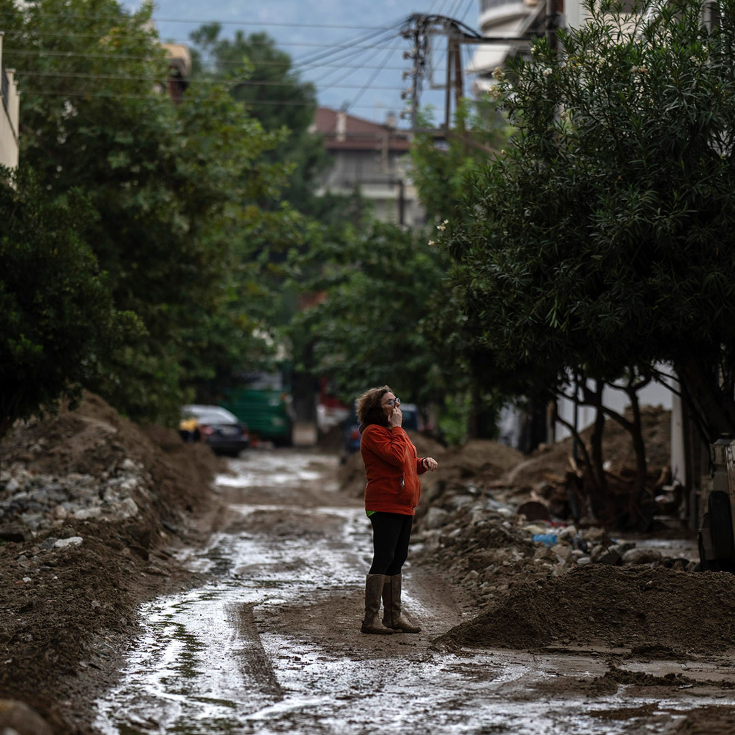 Τι να κάνεις αν νιώθεις ενοχές που κάποιοι υποφέρουν ενώ εσύ ζεις με άνεση episode artwork