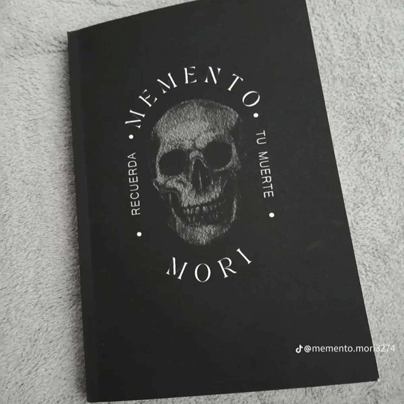 Memento Mori: Recuerda tu Muerte -  Humberto Montesinos