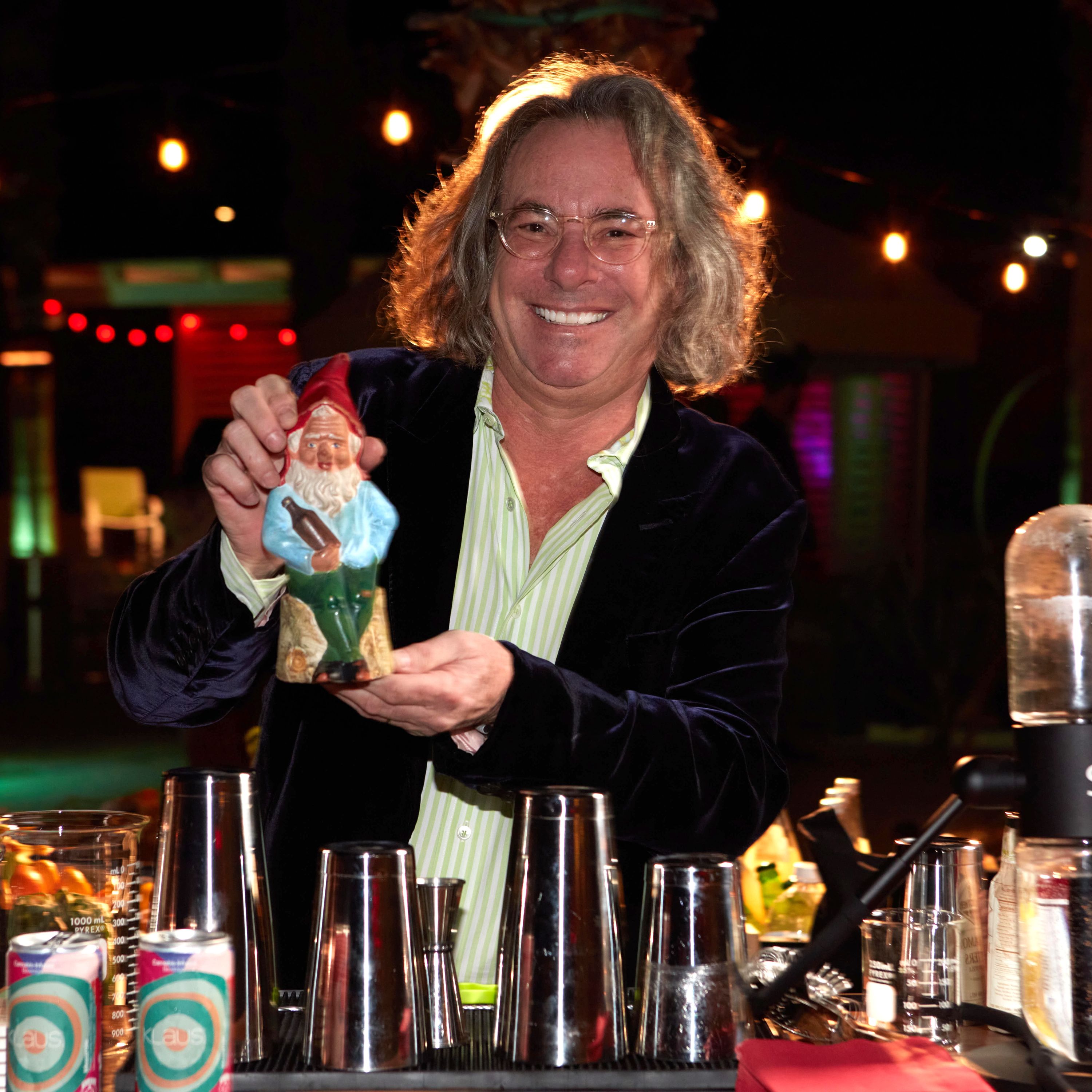(Recast Clip) Celebrating the holidays with cannabis cocktail and mocktail wizard Warren Bobrow (Full Episode #16)