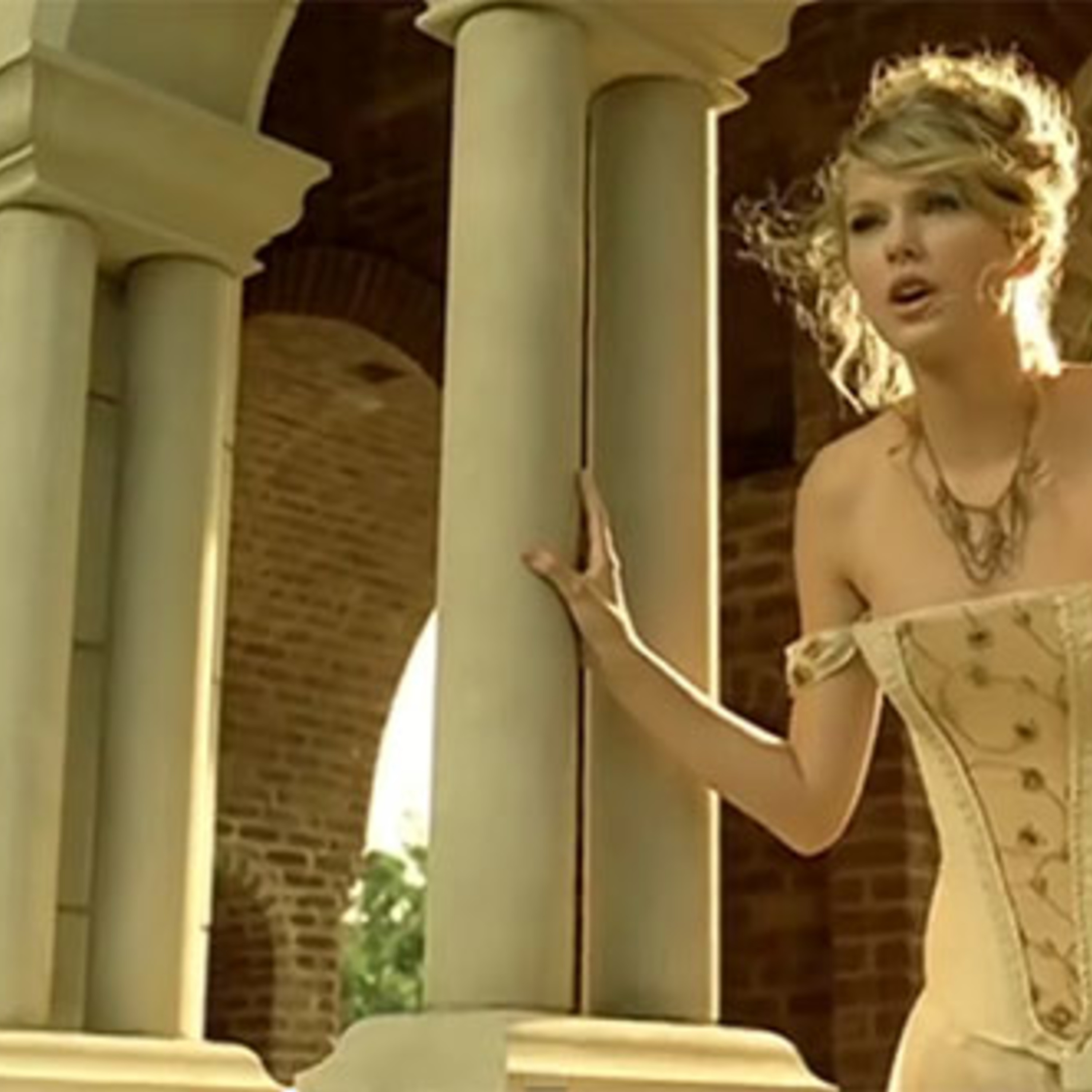 Decomposition: Love Story - Taylor Swift
