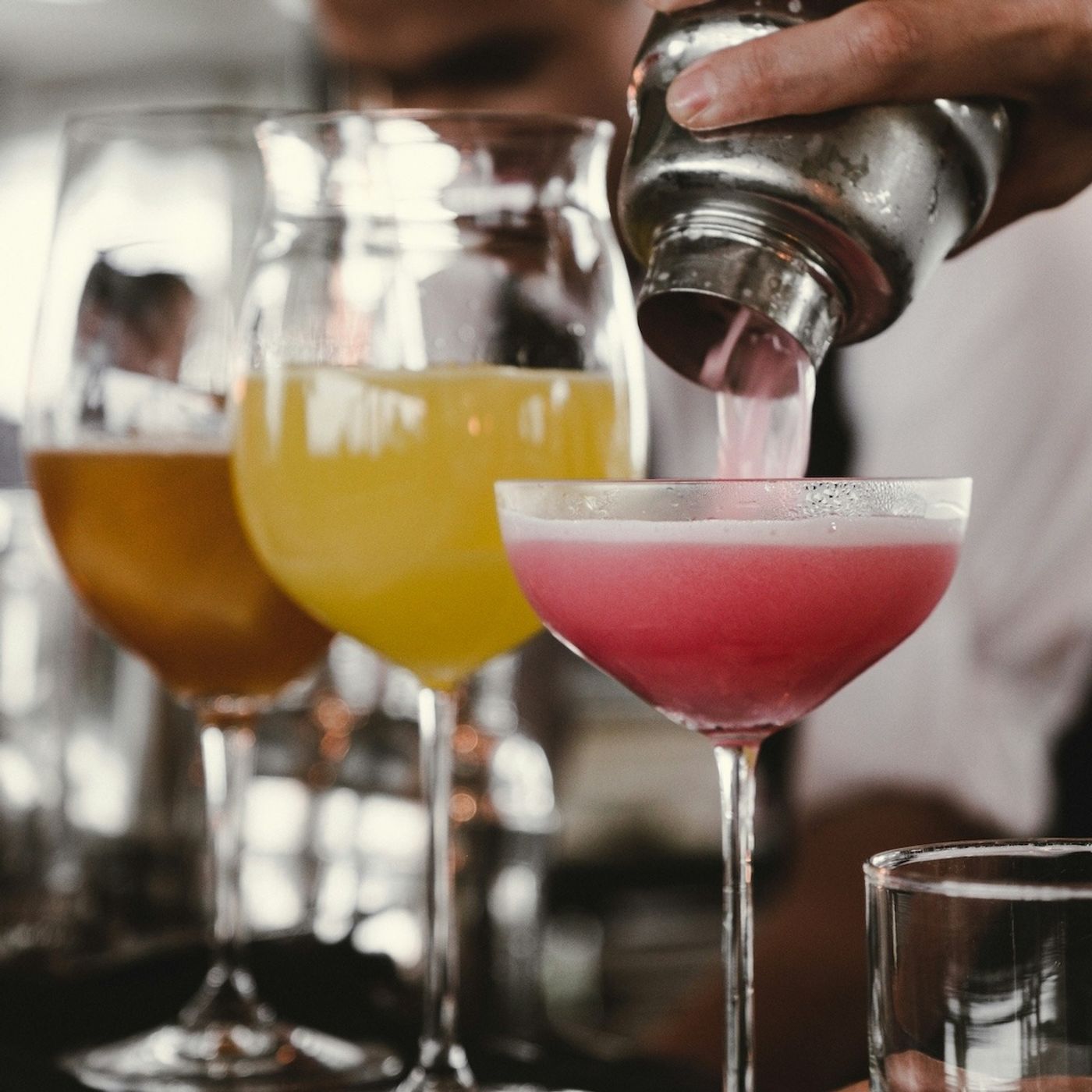 Mocktail Nation: How Alcohol Use is Dropping Fast