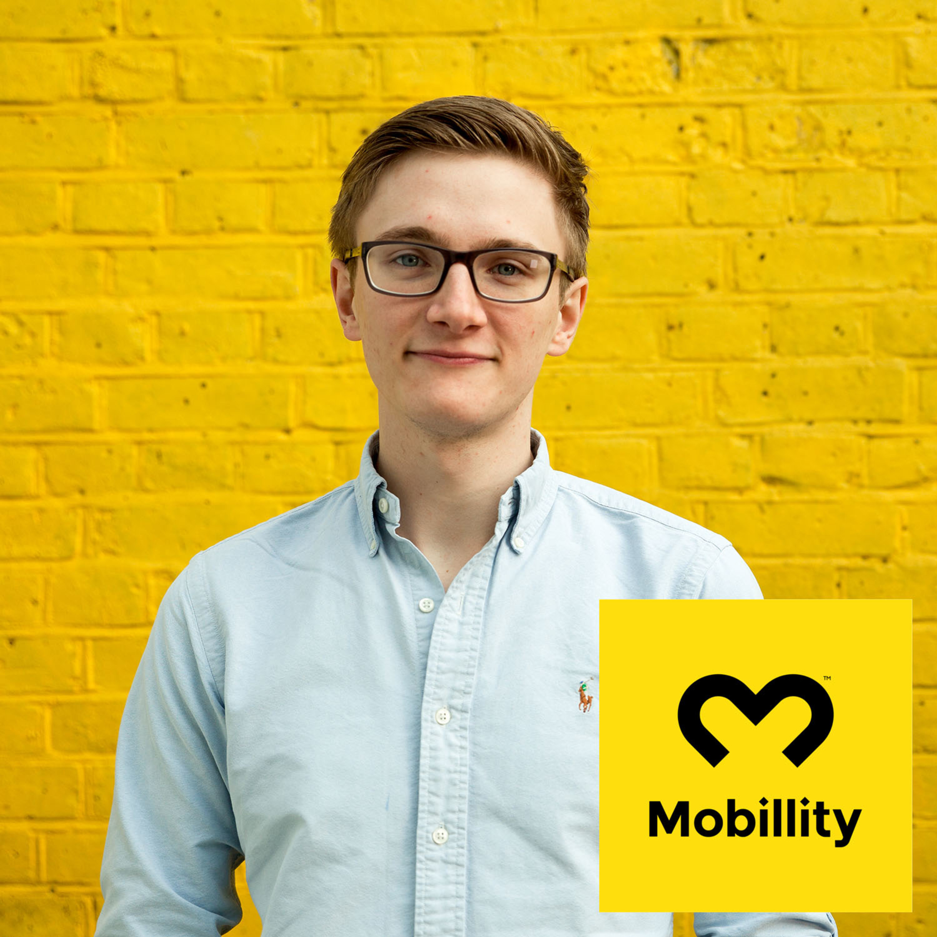 #29: Make Saving Great Again - Using Facebook Messenger To Reduce Your Monthly Bills with Lukas Zoerner from Mespo