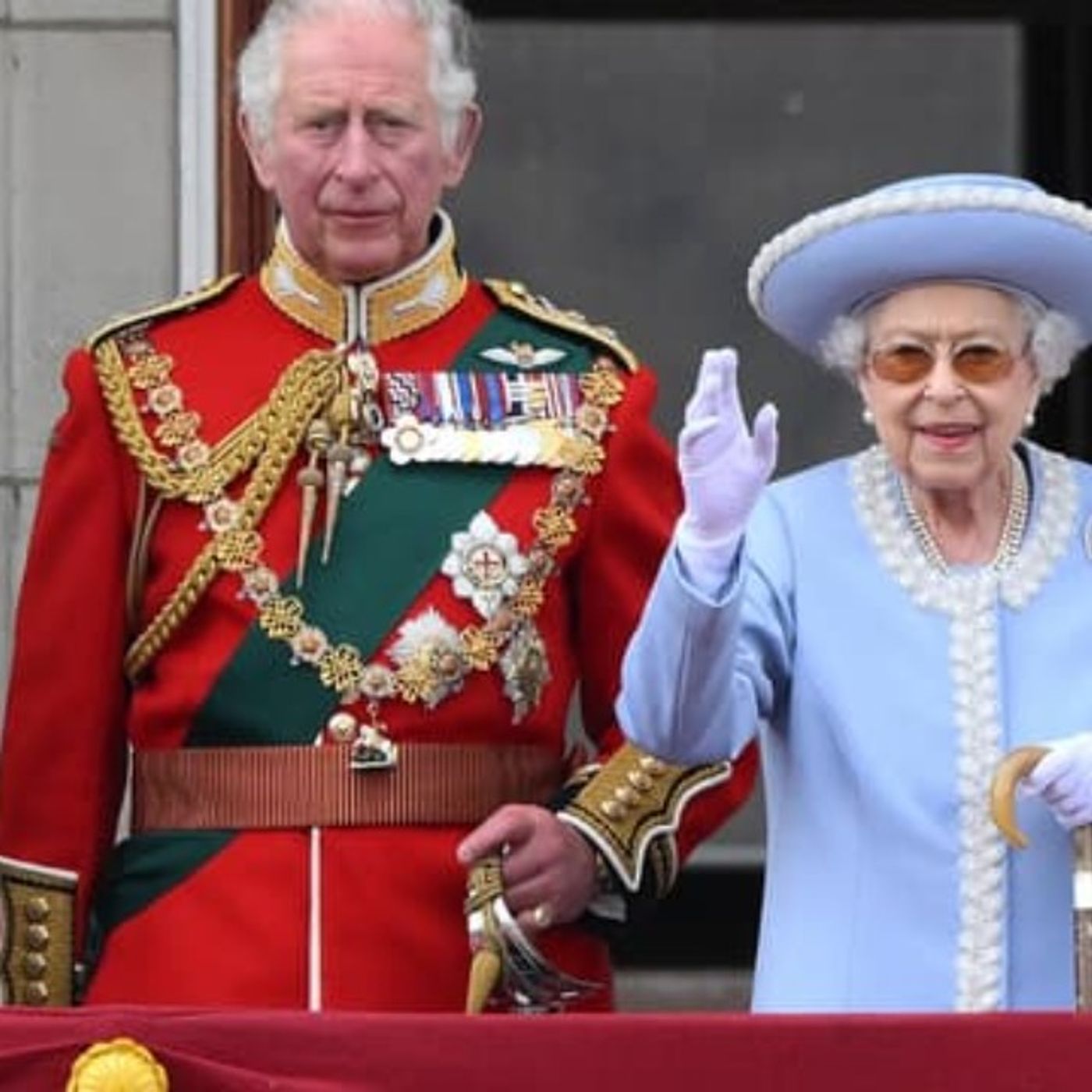 Comment le prince Charles devient le roi Charles III episode artwork