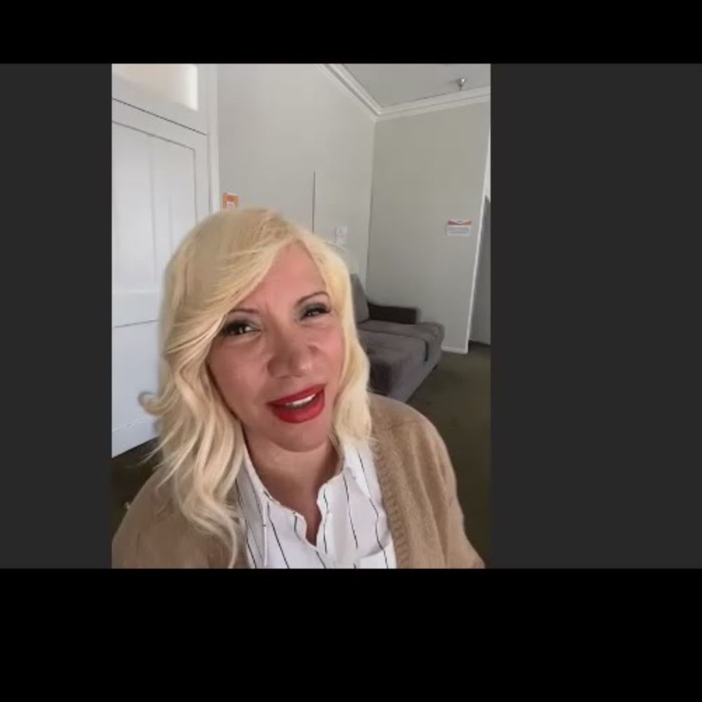 Rebecca King Crews- Author, Actress, Singer, Wife, Mom