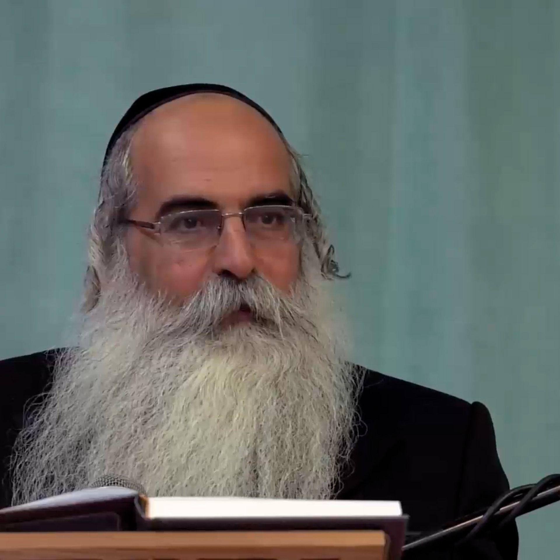 מה זה אלוקות? זה כח? זה אנרגיה?