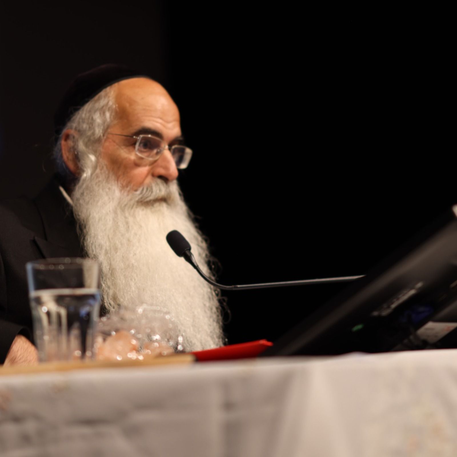 למה בכלל לחיות? מה טעם החיים?
