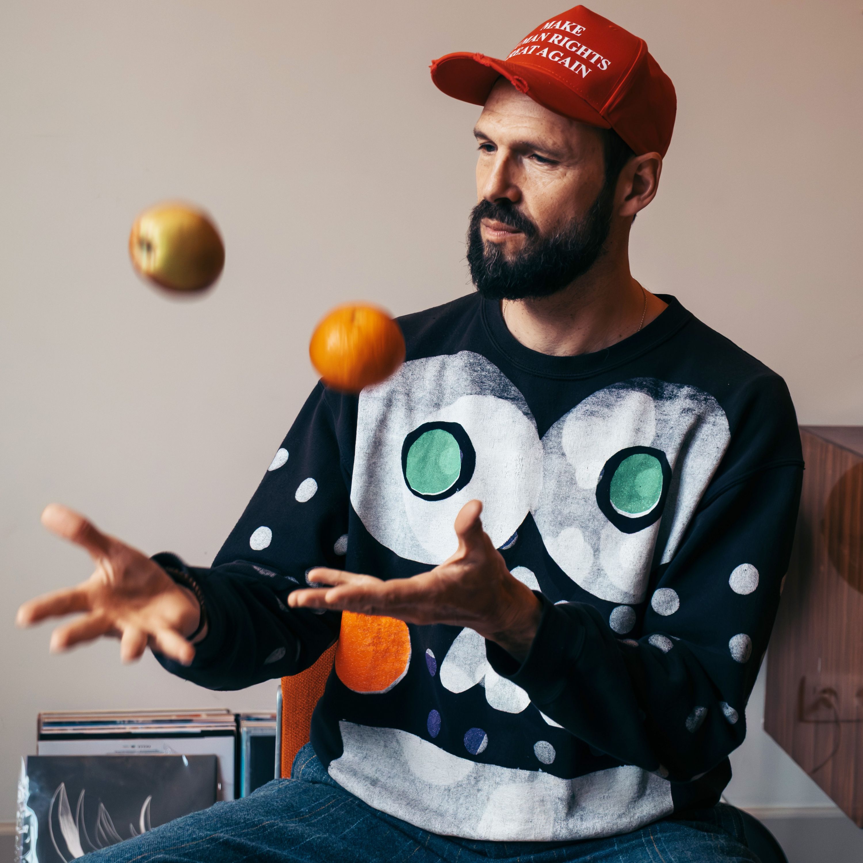 Pieter Embrechts over een topjaar vol film en muziek: “Ik ben iemand die graag maakt en speelt” episode artwork