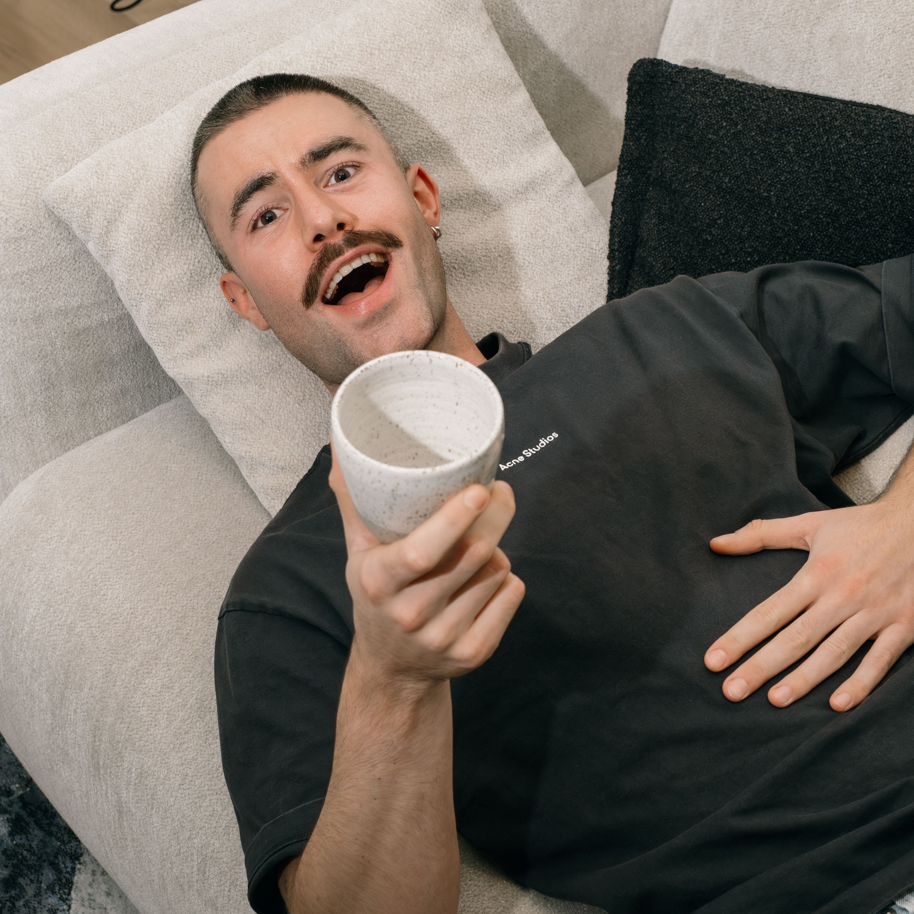 Internetfenomeen Jonatan Medart over zijn ideale zondag, 'De rugzak' en zijn bekendheid: “Ik ben daar heel nuchter in: ooit zal dit stoppen” episode artwork