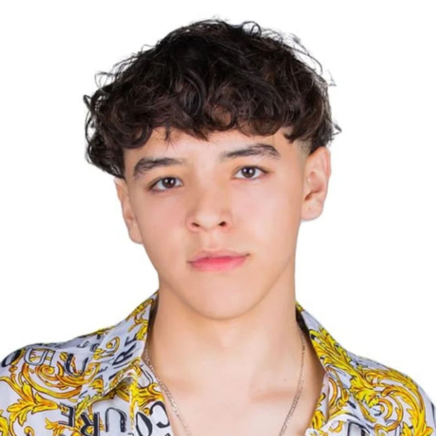 HISTORIA DE XAVI  ISSAC Y LA BANDUCA EN LA CHULA FM