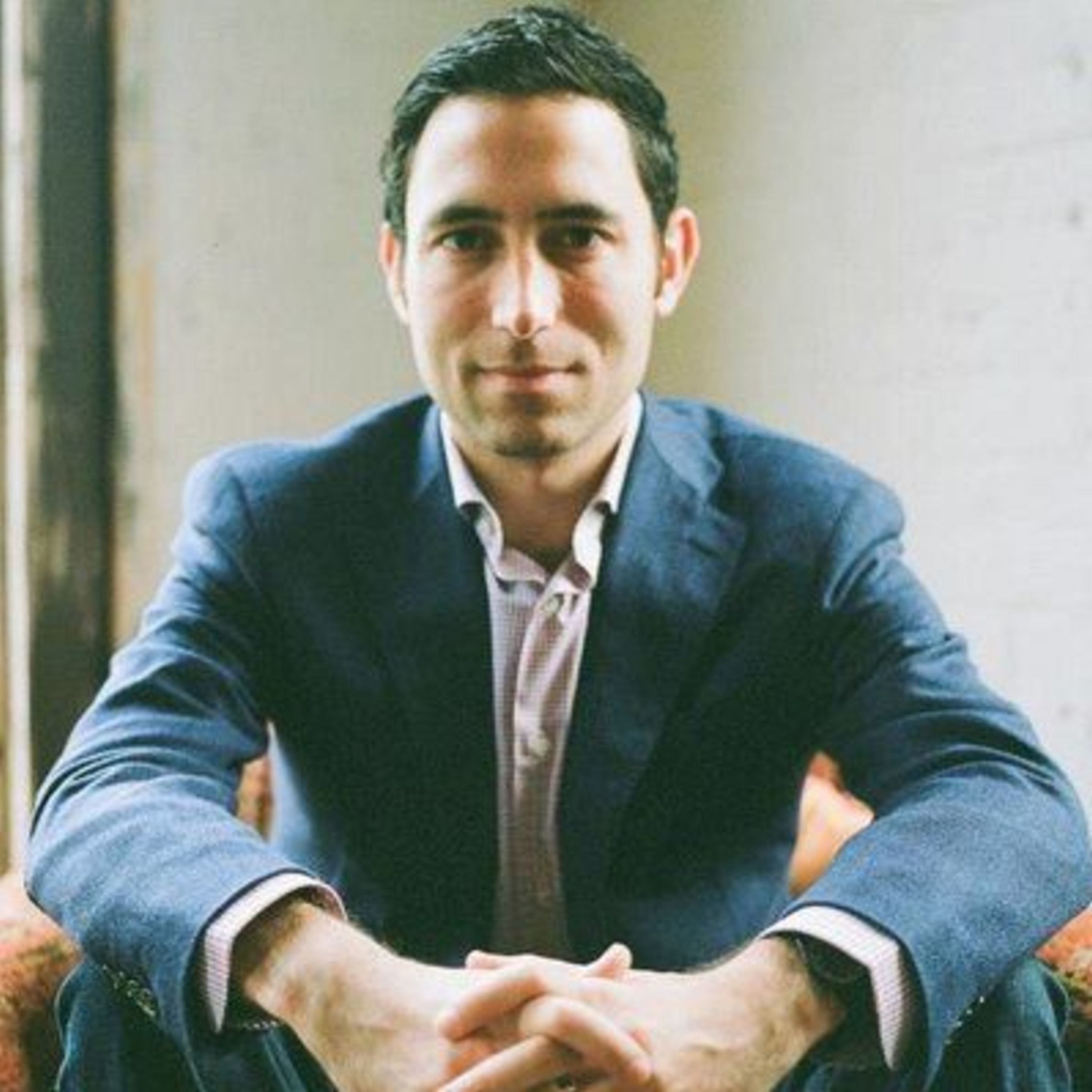 The pros and cons of startup life vs a corporate job. A walk and talk with Scott Belsky (ep 16)
