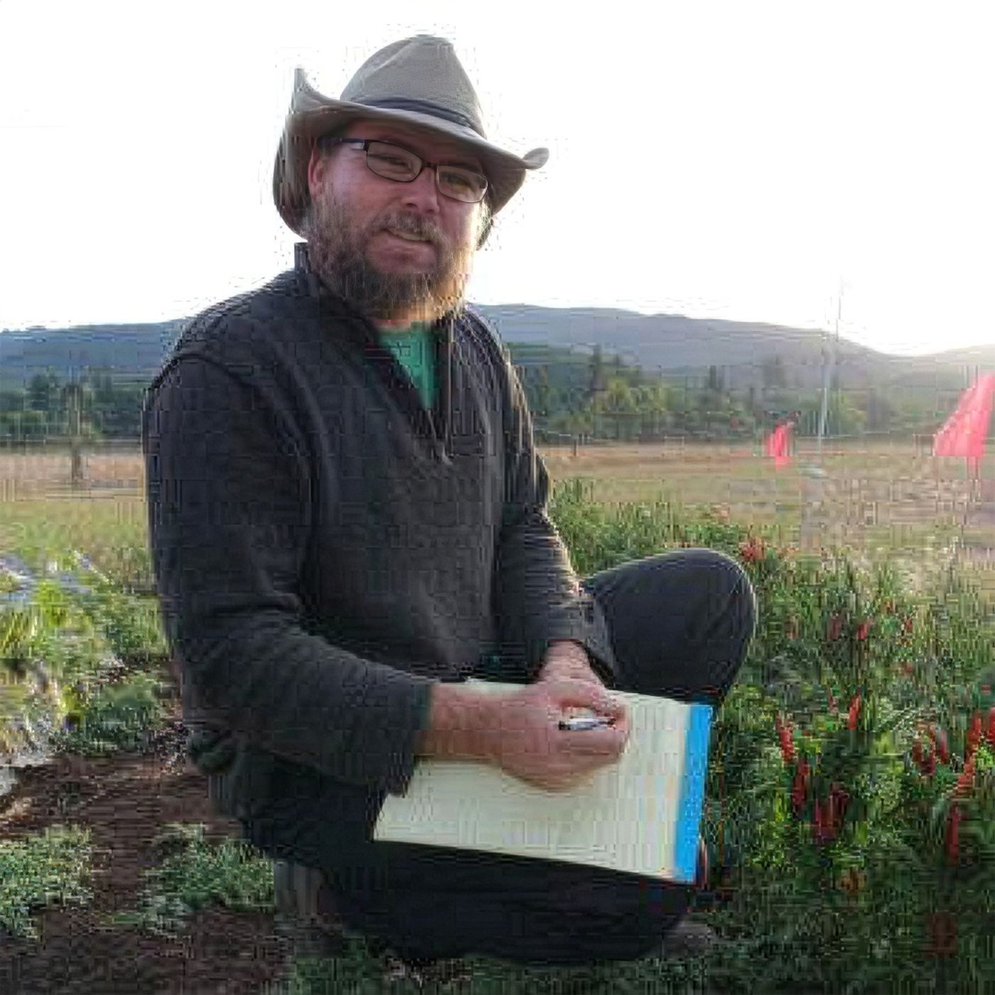 Breedng biodiverse Pacific Northwest-adapted seeds with Andrew Still of Adaptive Seeds in Oregon Breedng biodiverse Pacific Northwest-adapted seeds with Andrew Still of Adaptive Seeds in Oregon