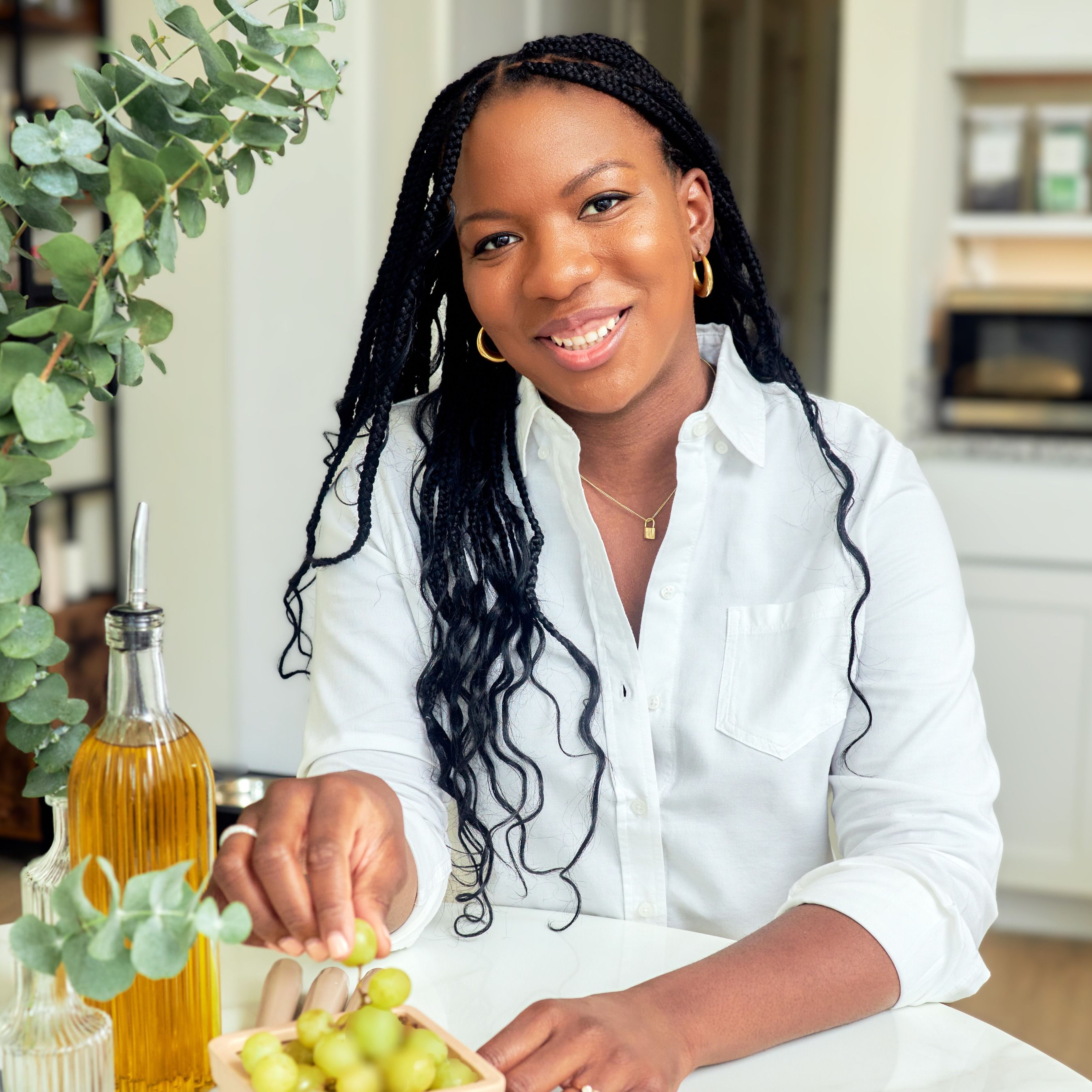 cover of episode Amber Mayfield On Building Her Own Food Media & Events Company