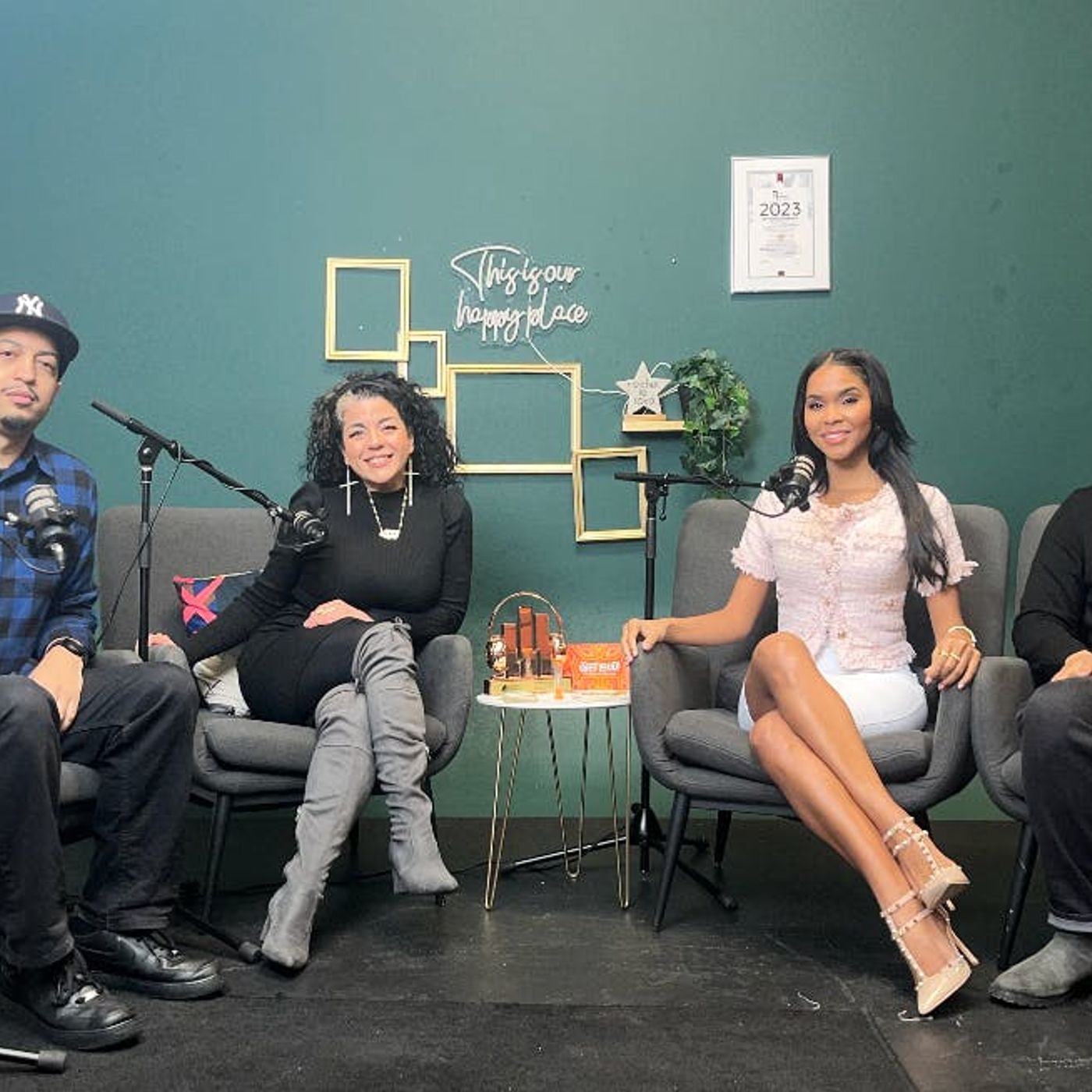 Mangú OUT LOUD with Francheska Pujols, Kevin Bencosme & Eddie Castro episode artwork