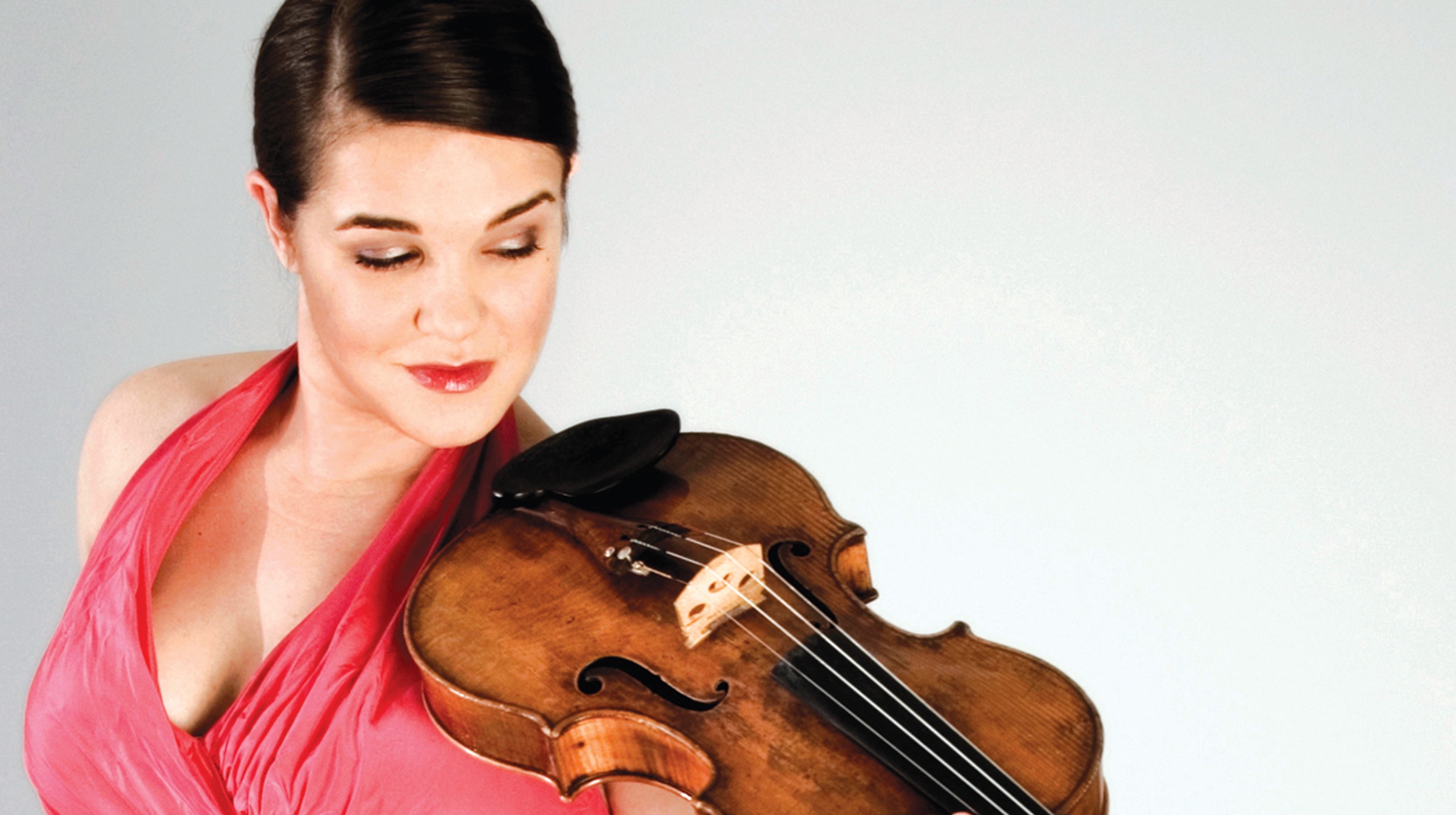 Jennifer Stumm - Celebrated Violist. Carnegie Hall, Berliner Philharmonie, Kennedy Center, Concertgebouw. Multiple Competitions Winner. Founder Of Ilumina. TED Talk Speaker!