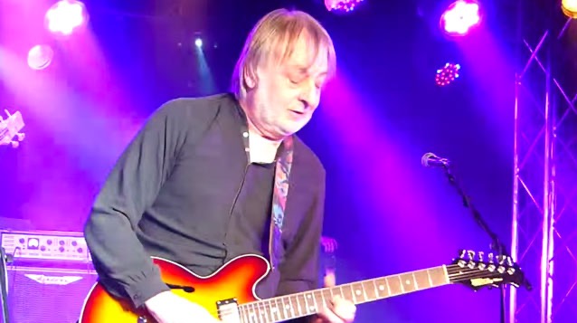 Encore Presentation: Elliott Randall - Legendary Guitarist; Soloist On Steely Dan’s “Reelin’ In The Years” And Irene Cara’s “Fame”; Talks About Steely Dan, The Blues Brothers, Doobie Brothers, Toto And More!