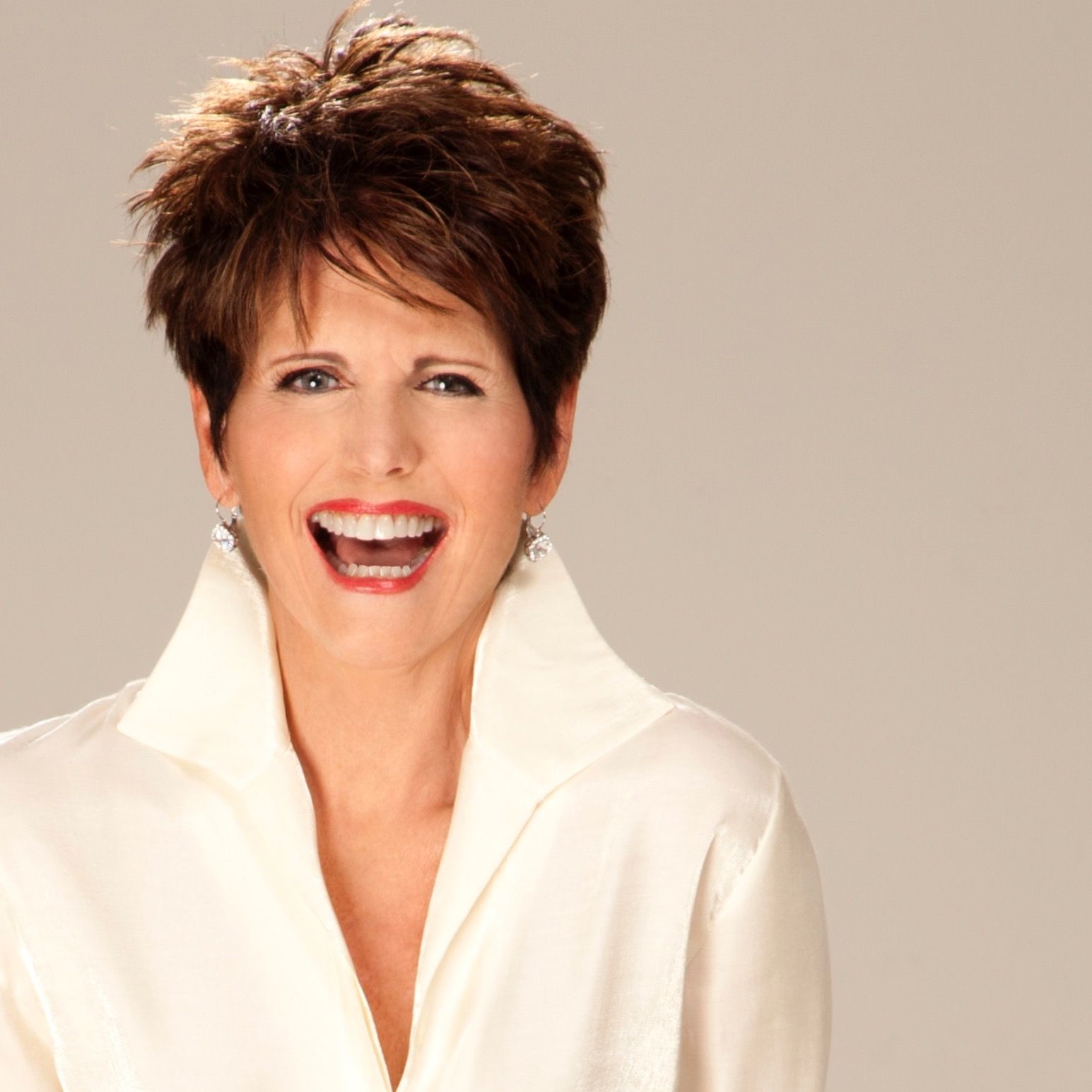 Lucie Arnaz - Renowned Singer, Actress And Entertainer. Broadway, Nightclubs, Oscars, The White House. Films: "The Jazz Singer". TV: "Sons And Daughters". Parents - Lucille Ball And Desi Arnaz!