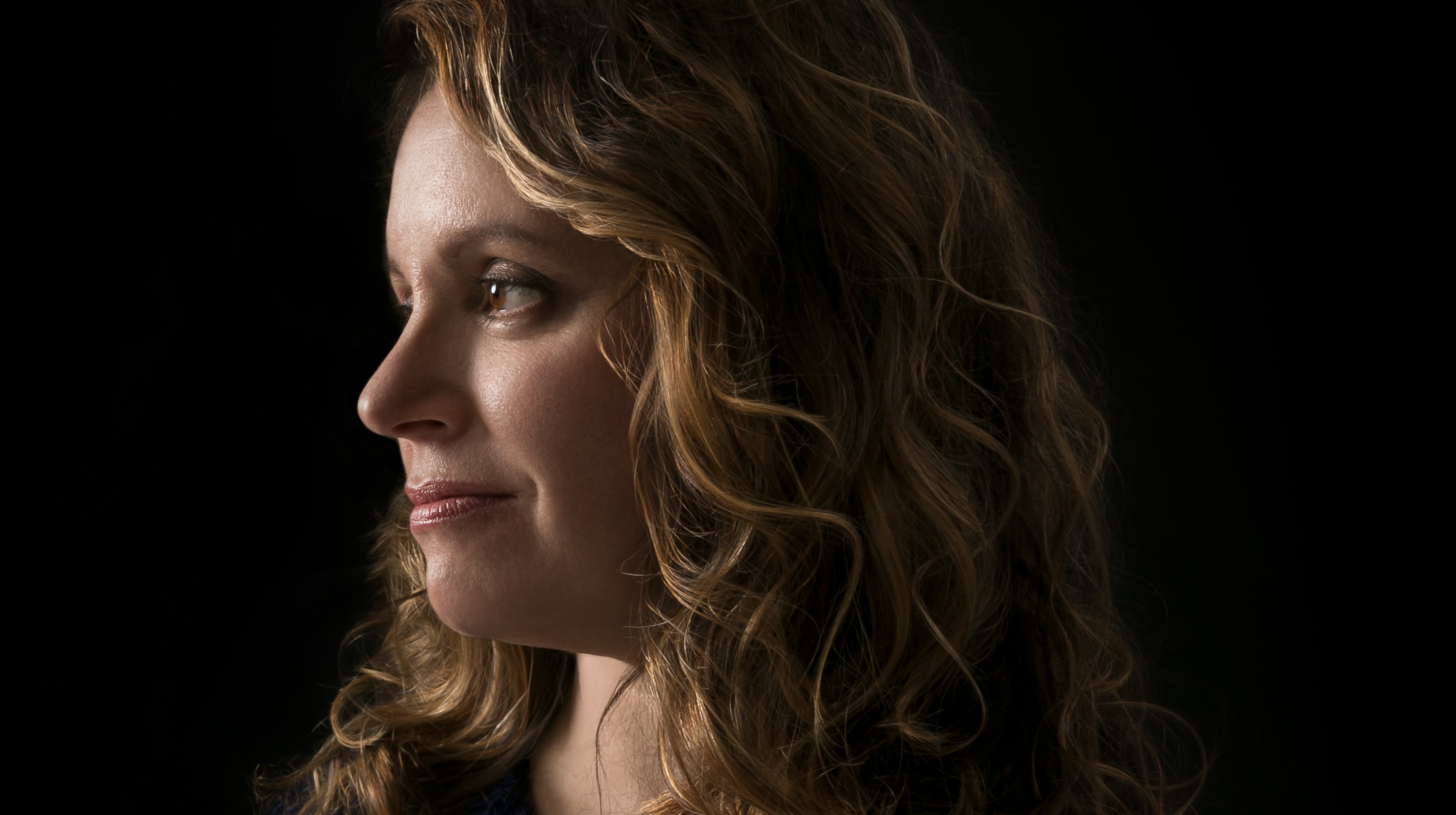 Lucy Kaplansky - Folk Music Star And Singer-Songwriter. 9 Acclaimed Albums. Member Of "Cry Cry Cry" Folk Supergroup With Dar Williams. Has Sung With Suzanne Vega, Nanci Griffith, Shawn Colvin!
