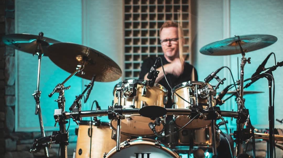 Scott Williamson - Acclaimed Nashville-Based Session Drummer, Producer, Mixer. Performed With Blake Shelton, Alice Cooper, Reba McIntyre, Bob James!