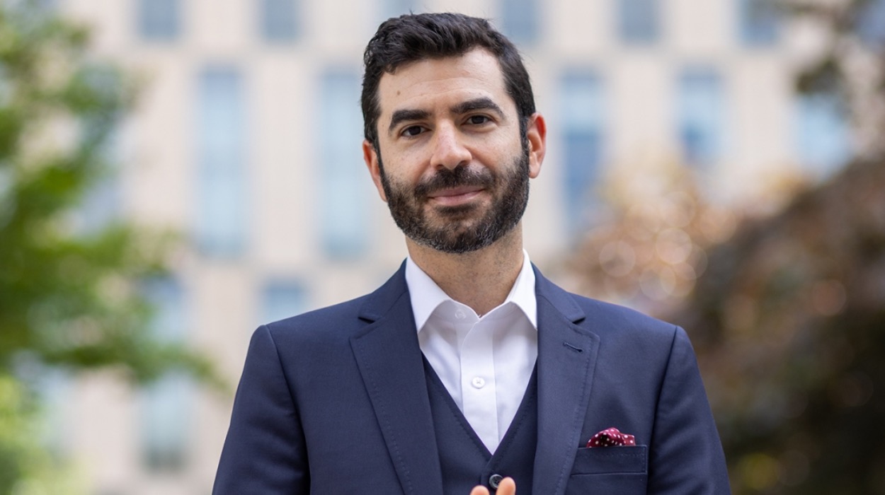 Michael Stephen Brown - Award Winning Classical Pianist And Composer! Performed As A Soloist With Many Orchestras, And With Pinchas Zuckerman. His work "American Diaries" Recently Premiered!