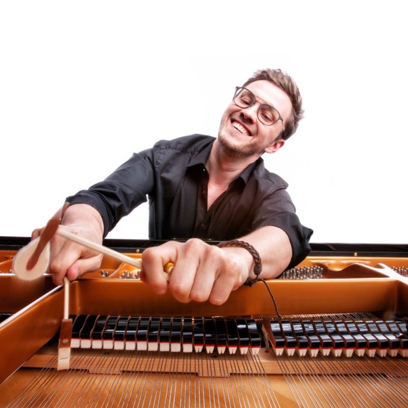 Frank Dupree - Award Winning German Pianist And Conductor. Plays Classical And Jazz. Devotee Of Ukrainian Composer Nikolai Kapustin. London Philharmonic, Bern Symphony, Lincoln Center, Royal Albert Hall! Frank Dupree - Award Winning German Pianist And Conductor. Plays Classical And Jazz. Devotee Of Ukrainian Composer Nikolai Kapustin. London Philharmonic, Bern Symphony, Lincoln Center, Royal Albert Hall!