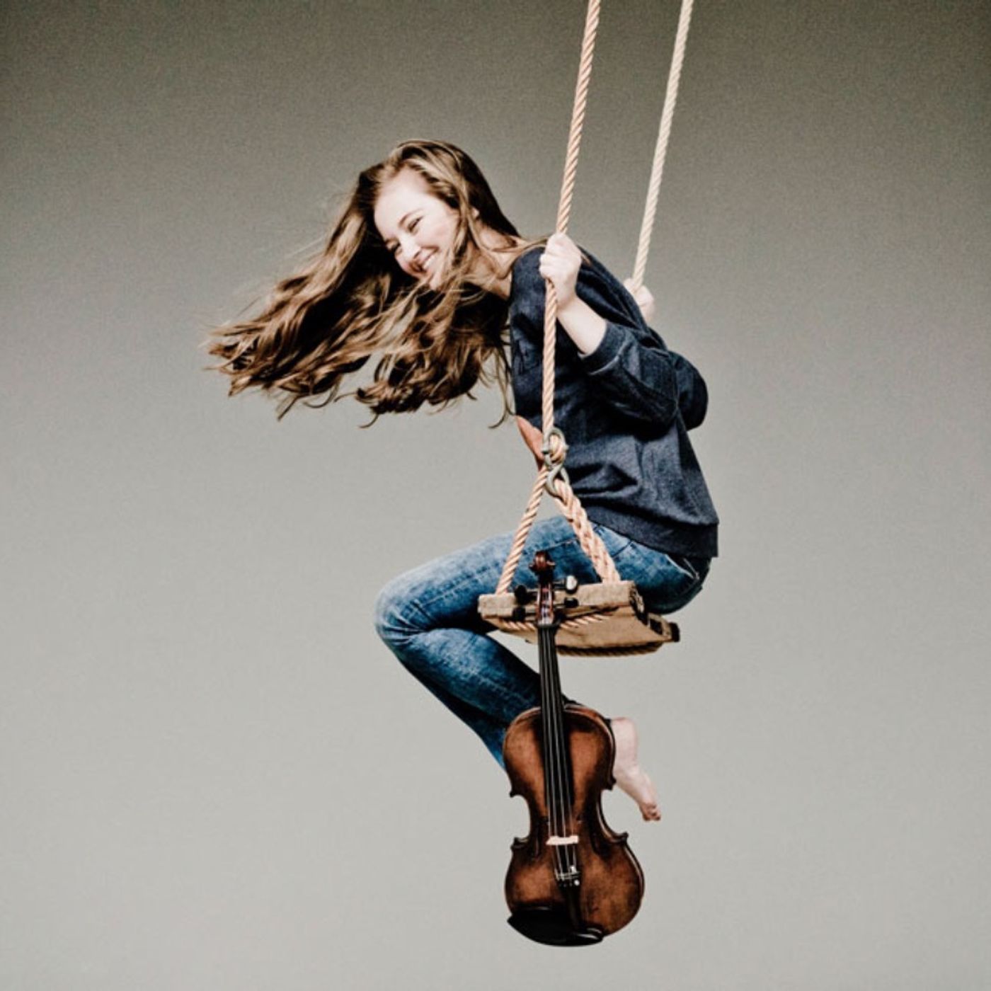 Noa Wildschut - Spectacular 24 Year Old Dutch Violinist. Festivals, Recitals and Solo Performances All Over The World!