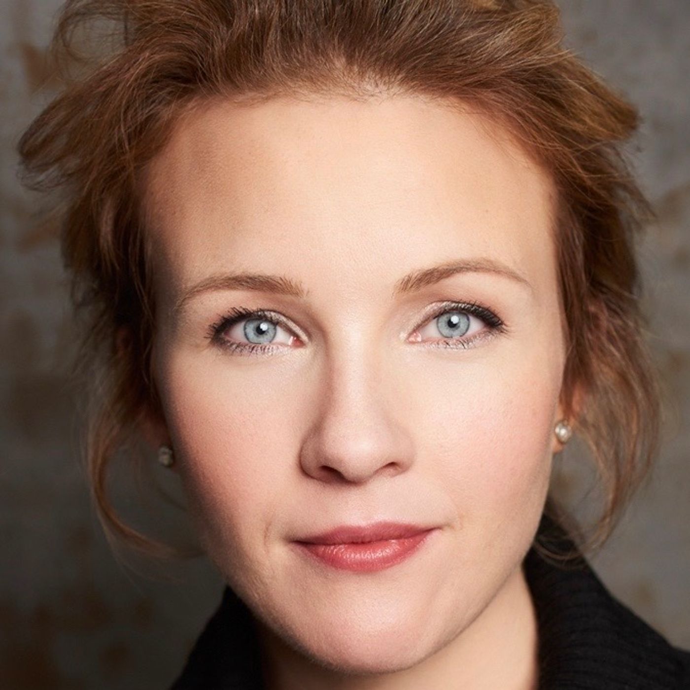 Sasha Cooke - 2x Grammy Winning Mezzo-Soprano. Called "Luminous Standout" By NY Times. Performances With Metropolitan Opera And Over 90 Symphony Orchestras Worldwide!