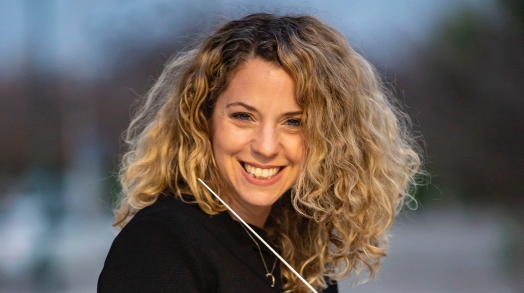 Roit Feldenkreis - Spectacular Israeli Symphonic Conductor. Has Led Orchestras In Israel, Europe And Latin America. Winner of London Classical Conducting Competition. Former Soprano Singer!