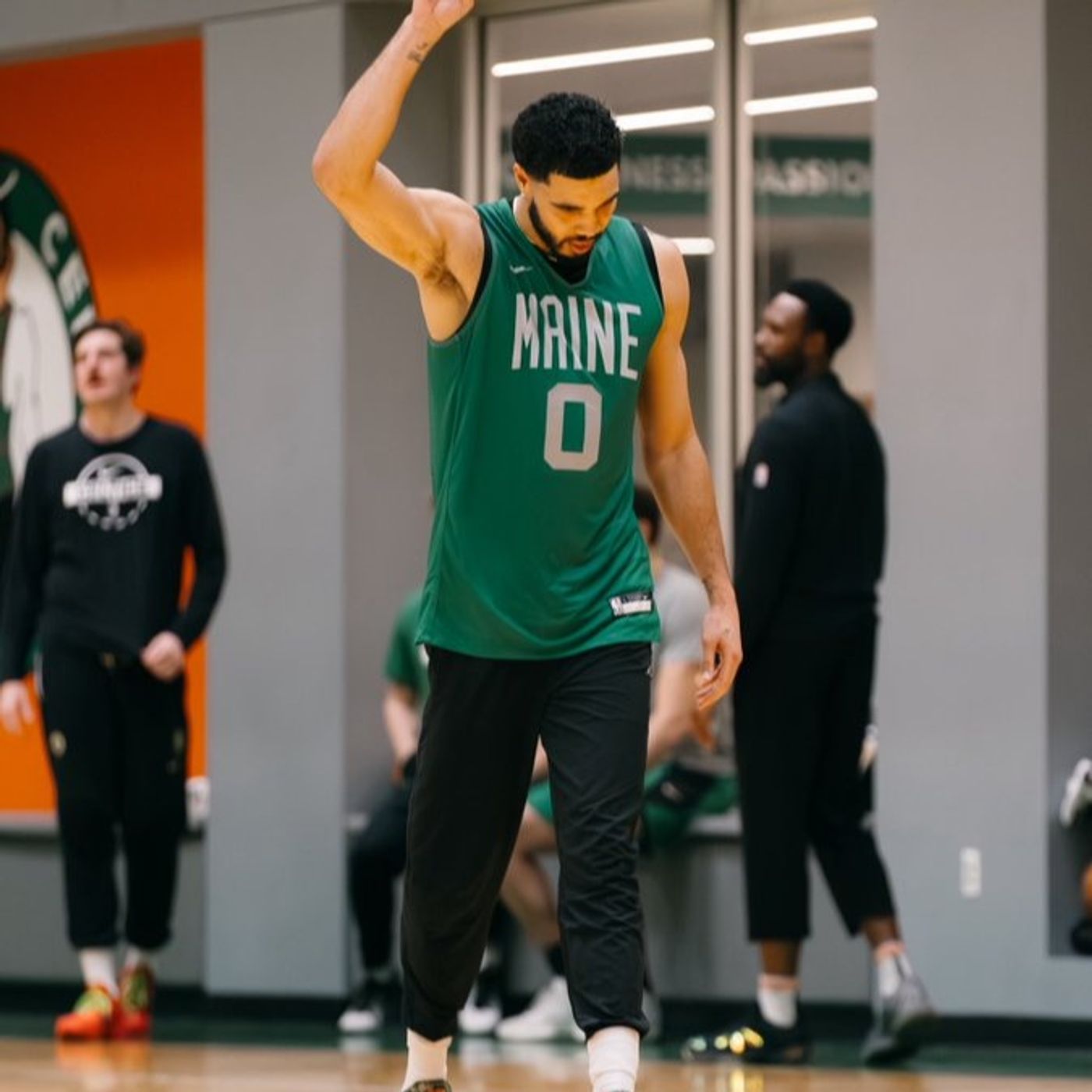 פרק 177-האם ג'וני יאכל את הכובע?