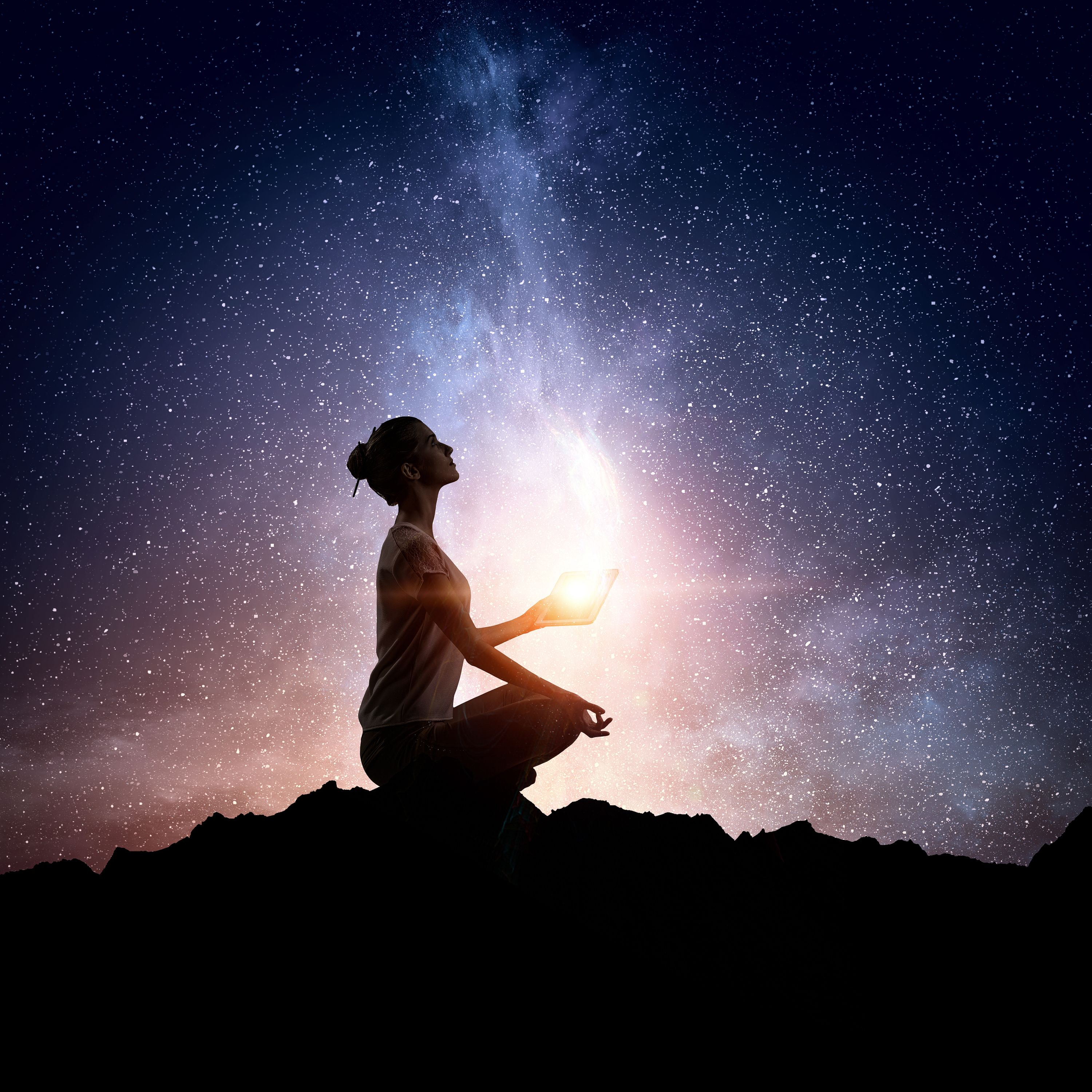 10 de abril – Inicia un periodo de renovación espiritual episode artwork