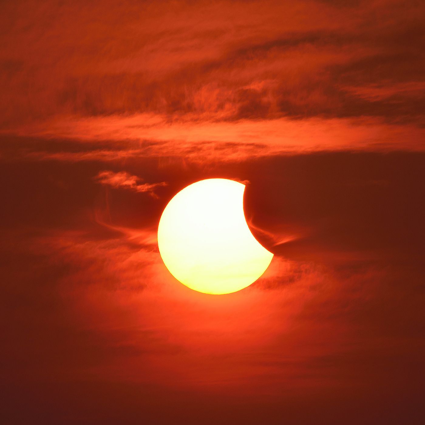 9 de julio – El eclipse de Sol trae momentos de meditación episode artwork