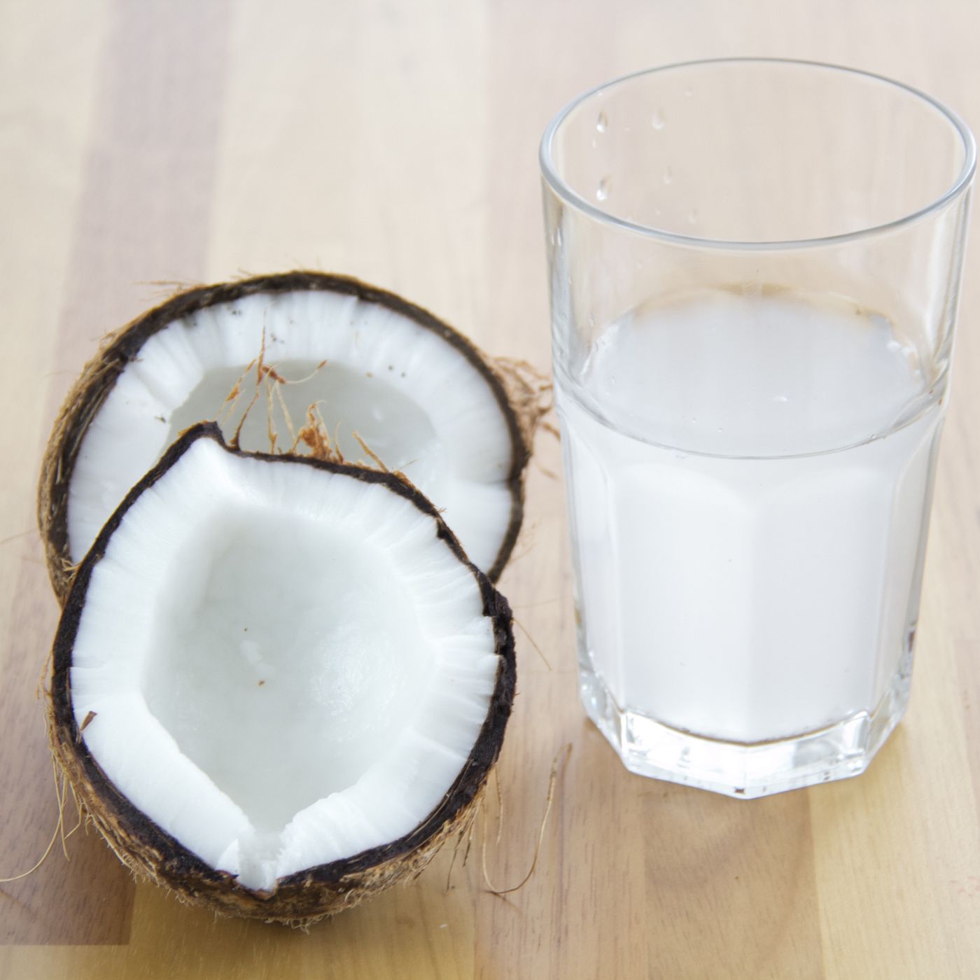 9 de octubre – Ritual de coco para atraer la buena suerte episode artwork