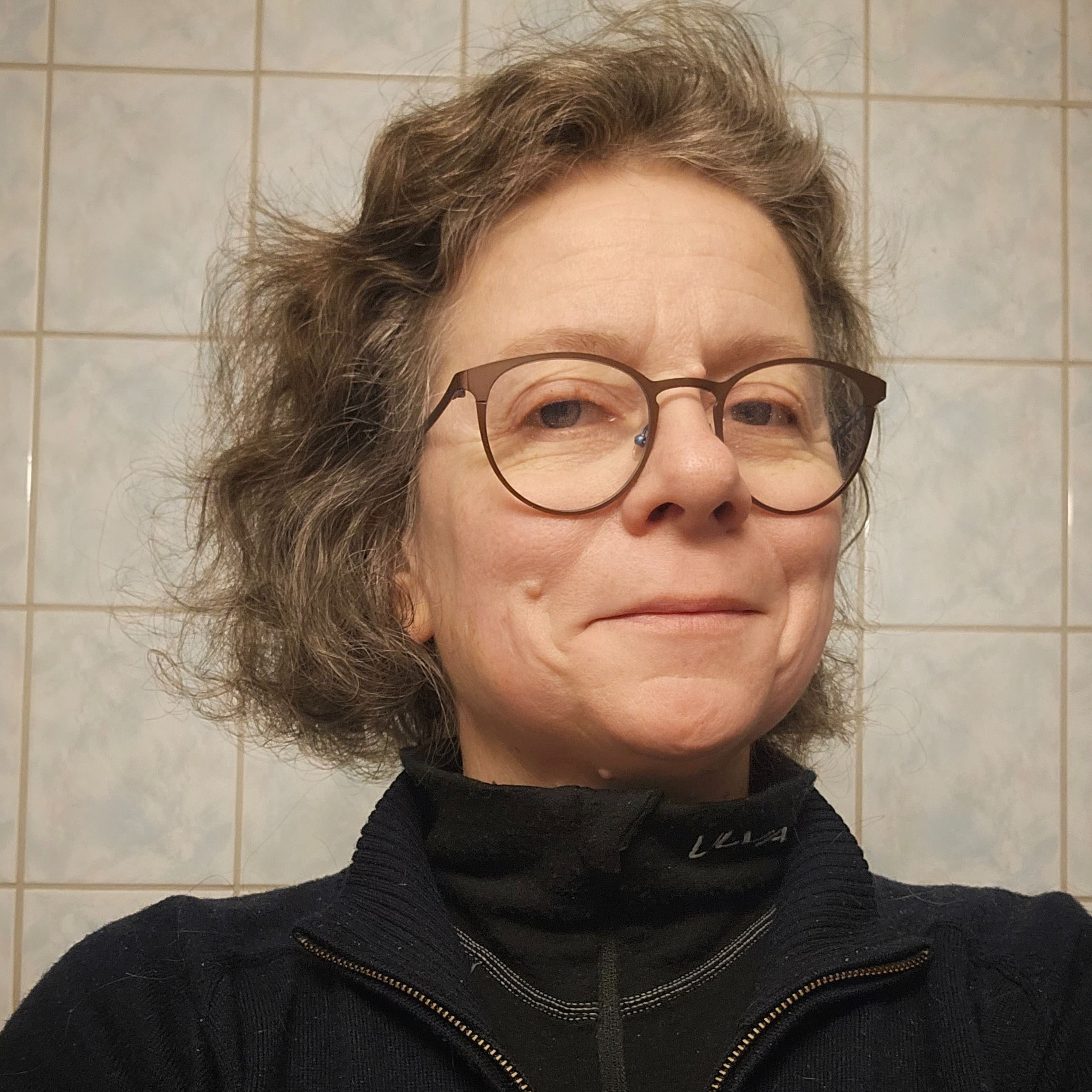 Ep. 411 - Julia Reinhart - Photographer traveling to Antarctica