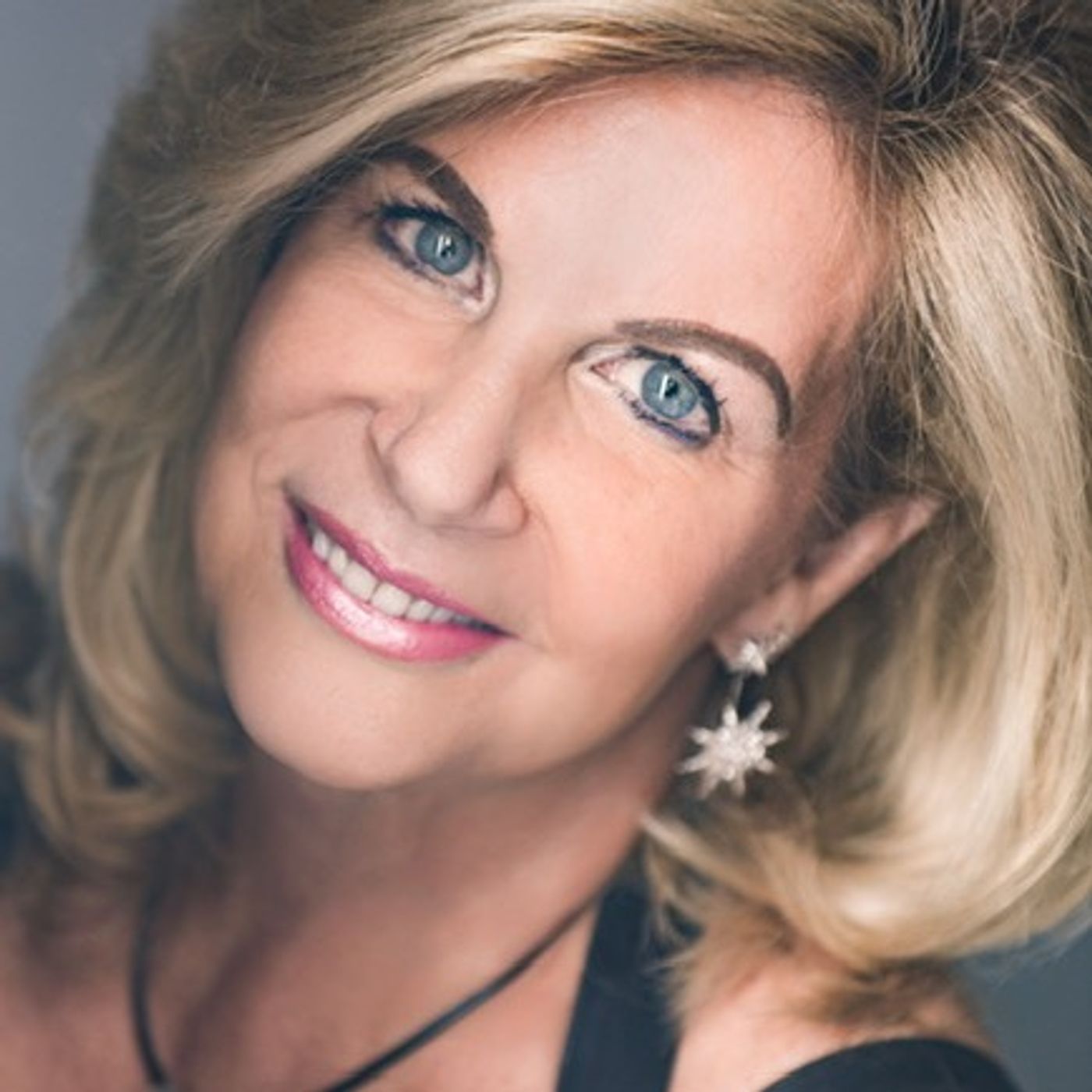 10 Childhood Traumas with Riana Milne