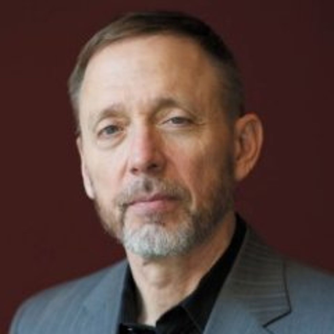 SPOTLIGHT: Empathetic Negotiating with Chris Voss (20 Min)