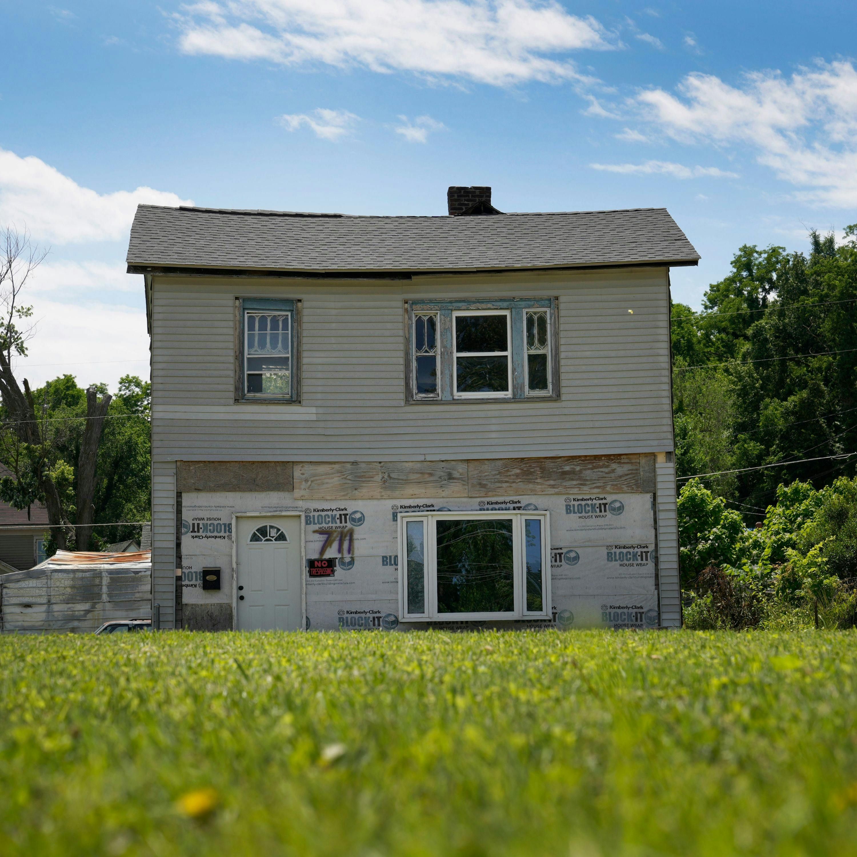 How Vacant Homes Are Dragging Down Property Values