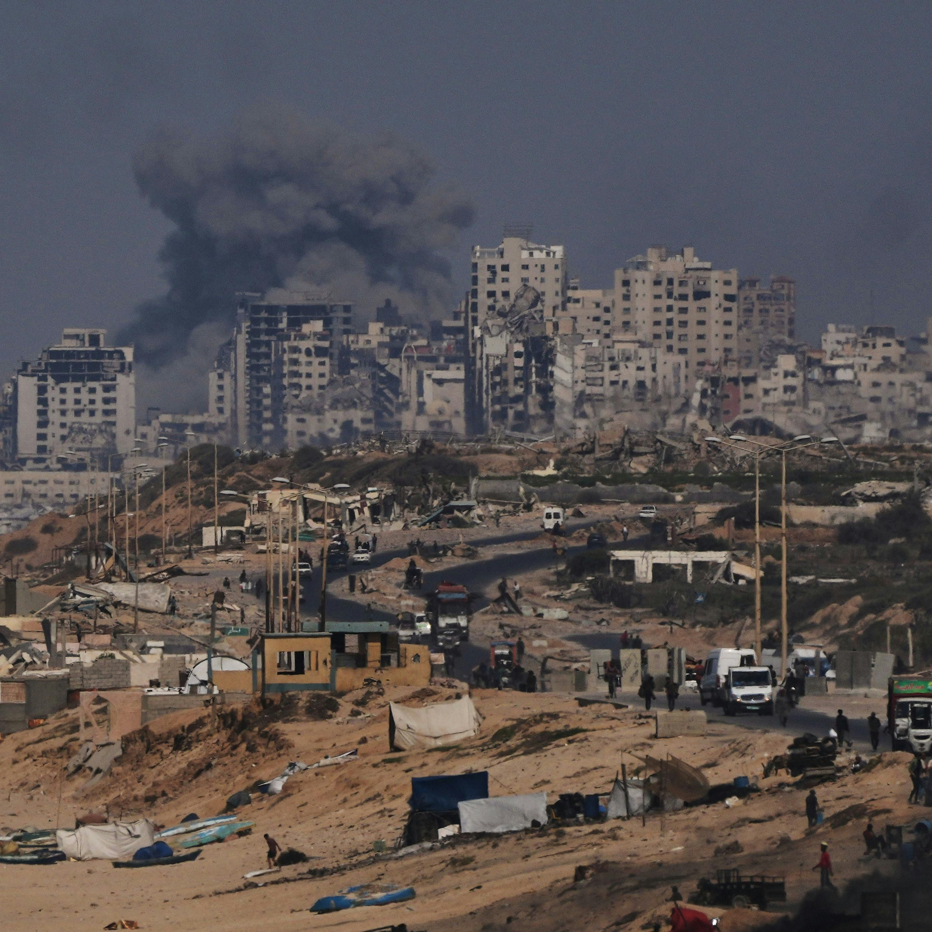 Trump Sets Deadline for Gaza Peace Plan