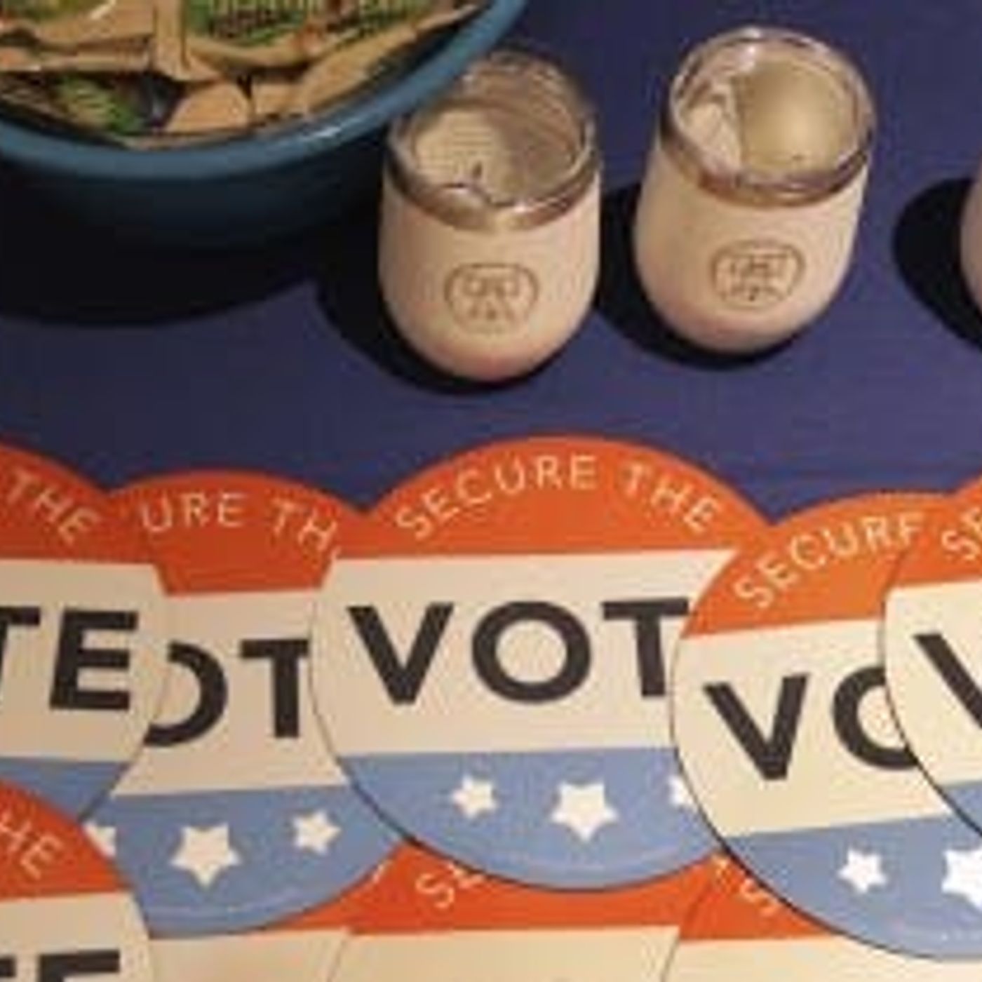 Democrats Hold Early Edge in 2026 Midterm Polling
